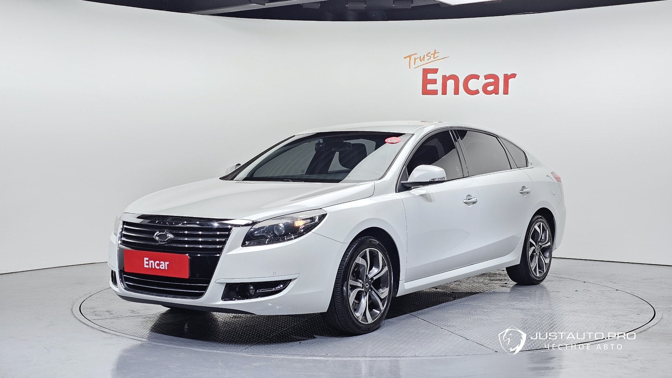 Автомобиль Renault-KoreaSamsung SM7
