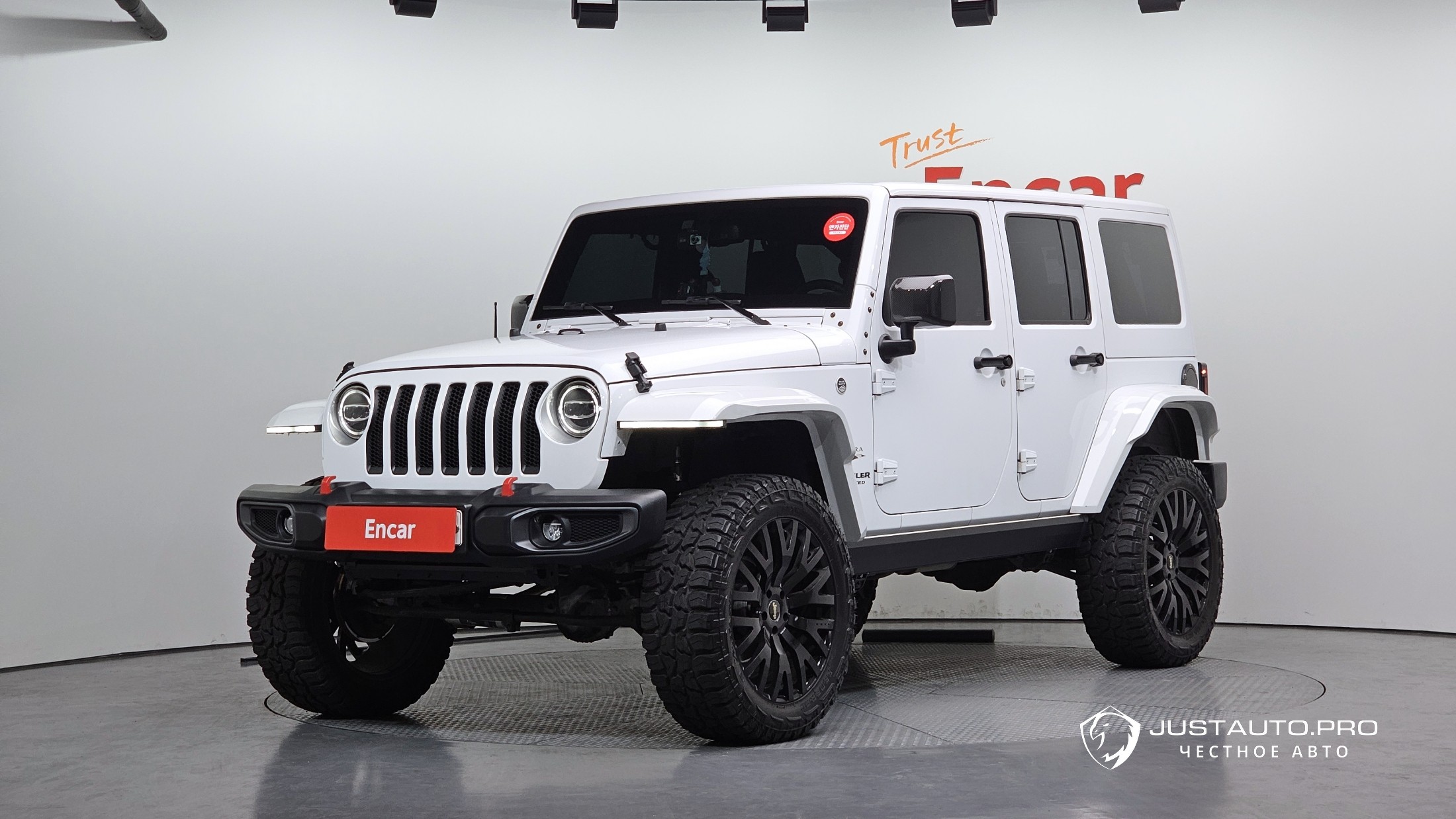 Автомобиль Jeep Wrangler