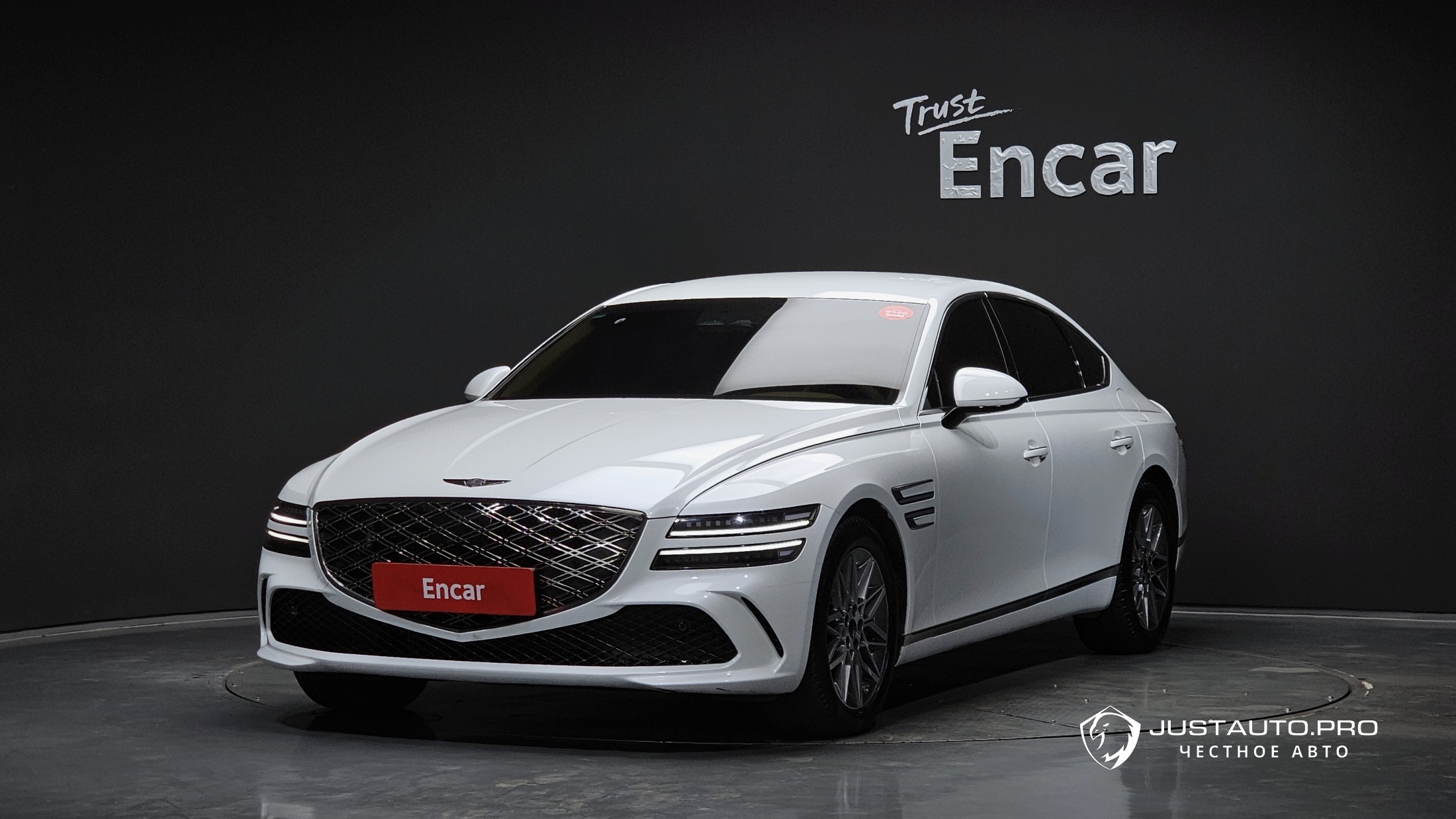 Автомобиль Genesis G80