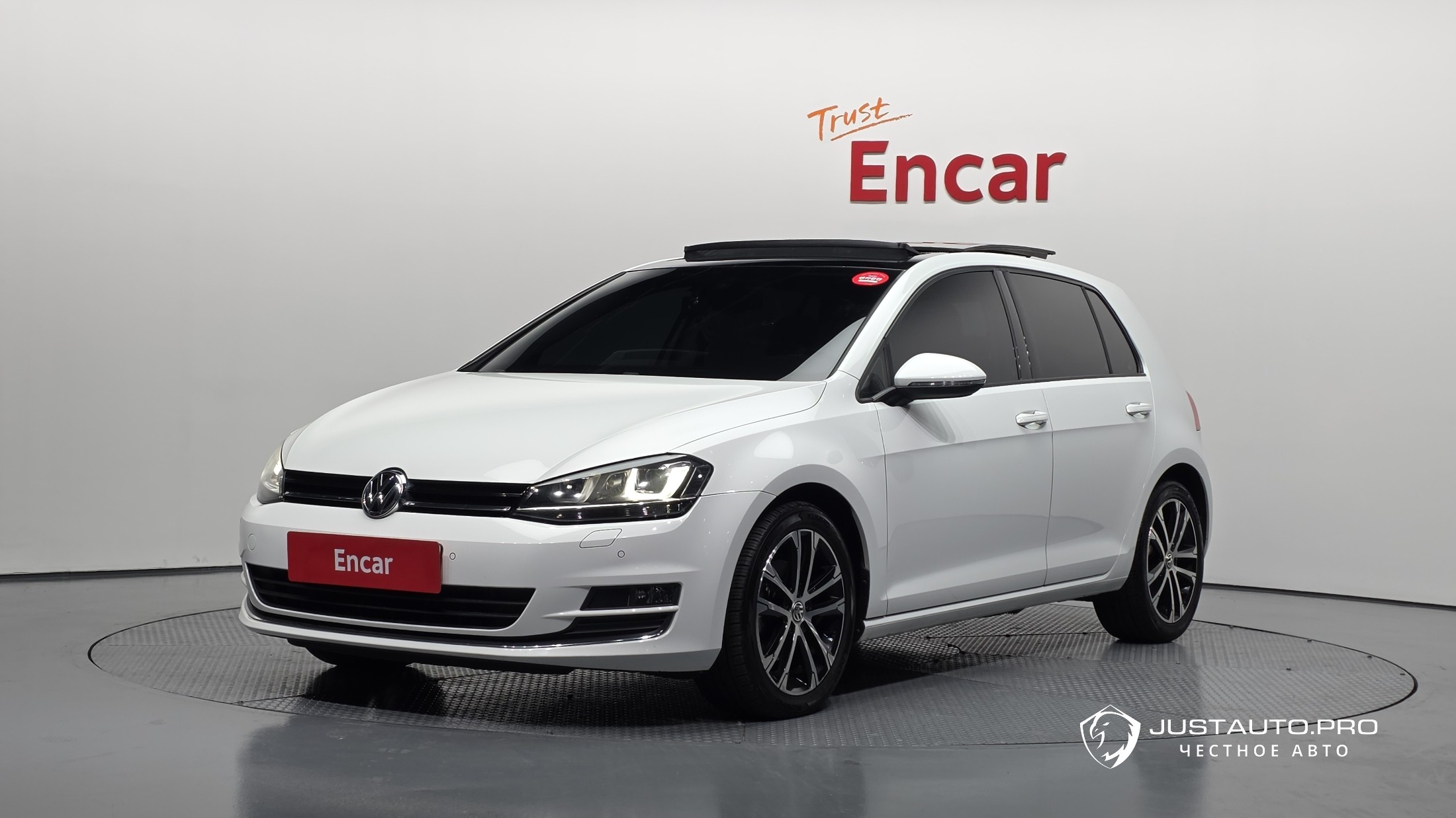 Автомобиль Volkswagen Golf