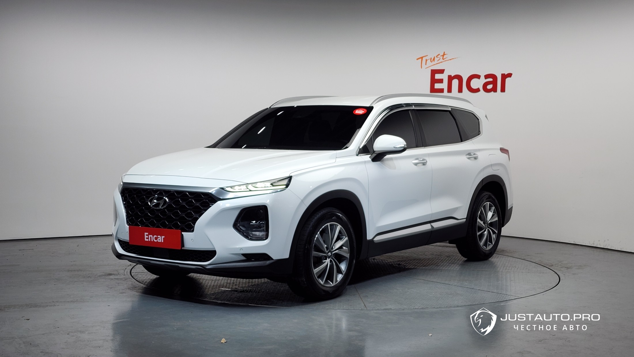 Автомобиль Hyundai Santafe