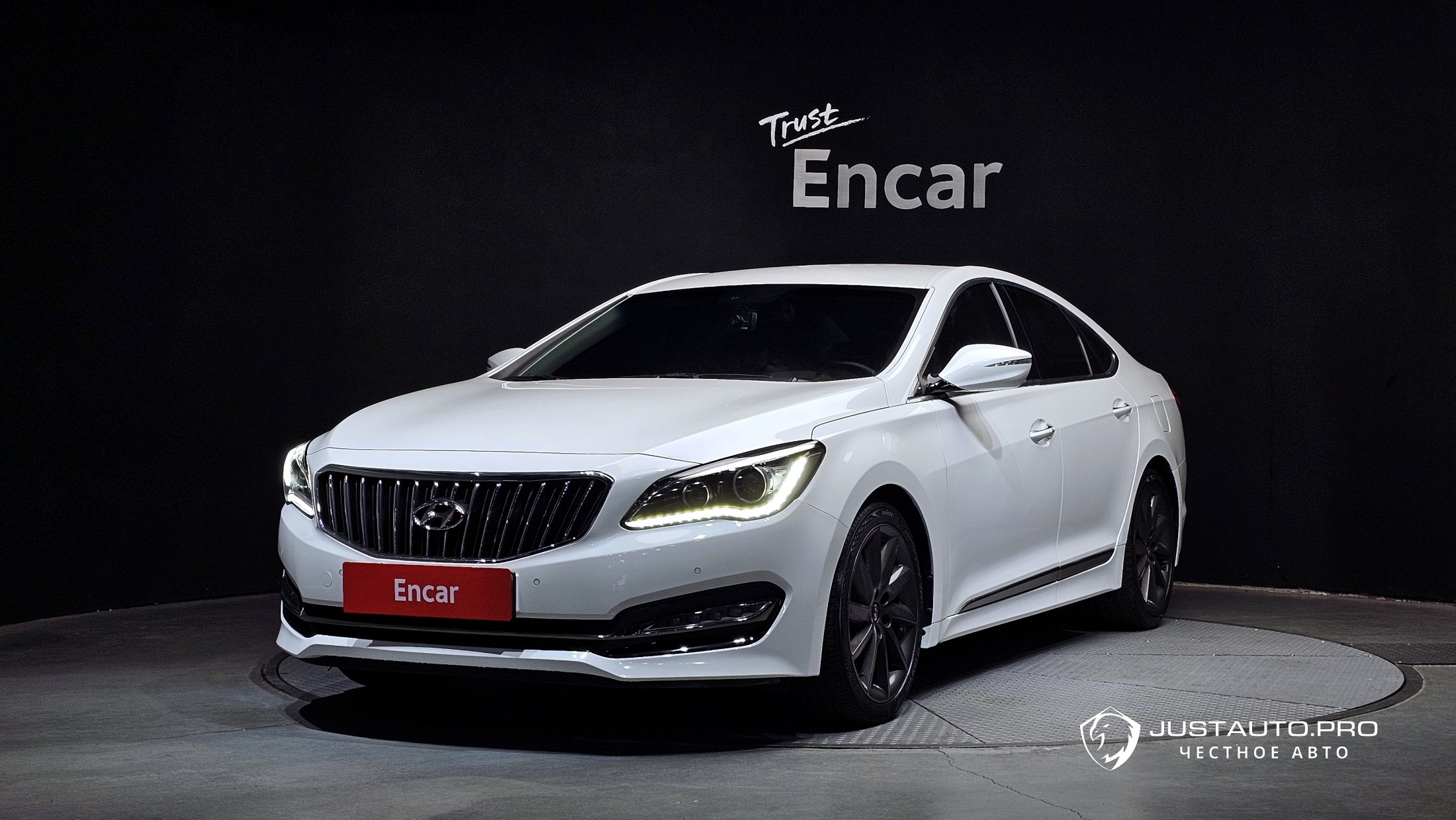 Автомобиль Hyundai Aslan