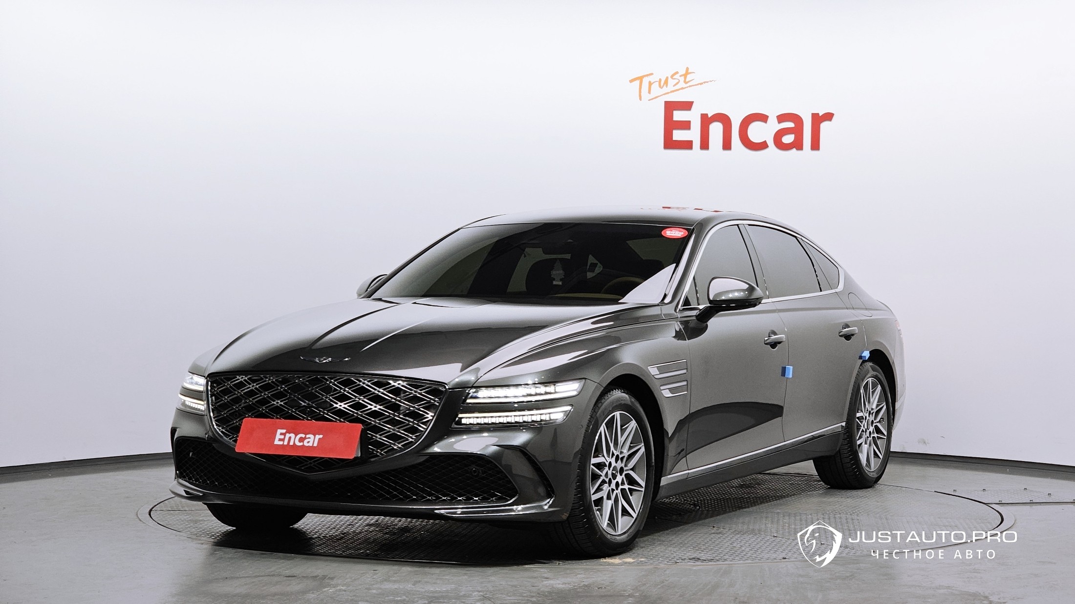 Автомобиль Genesis G80