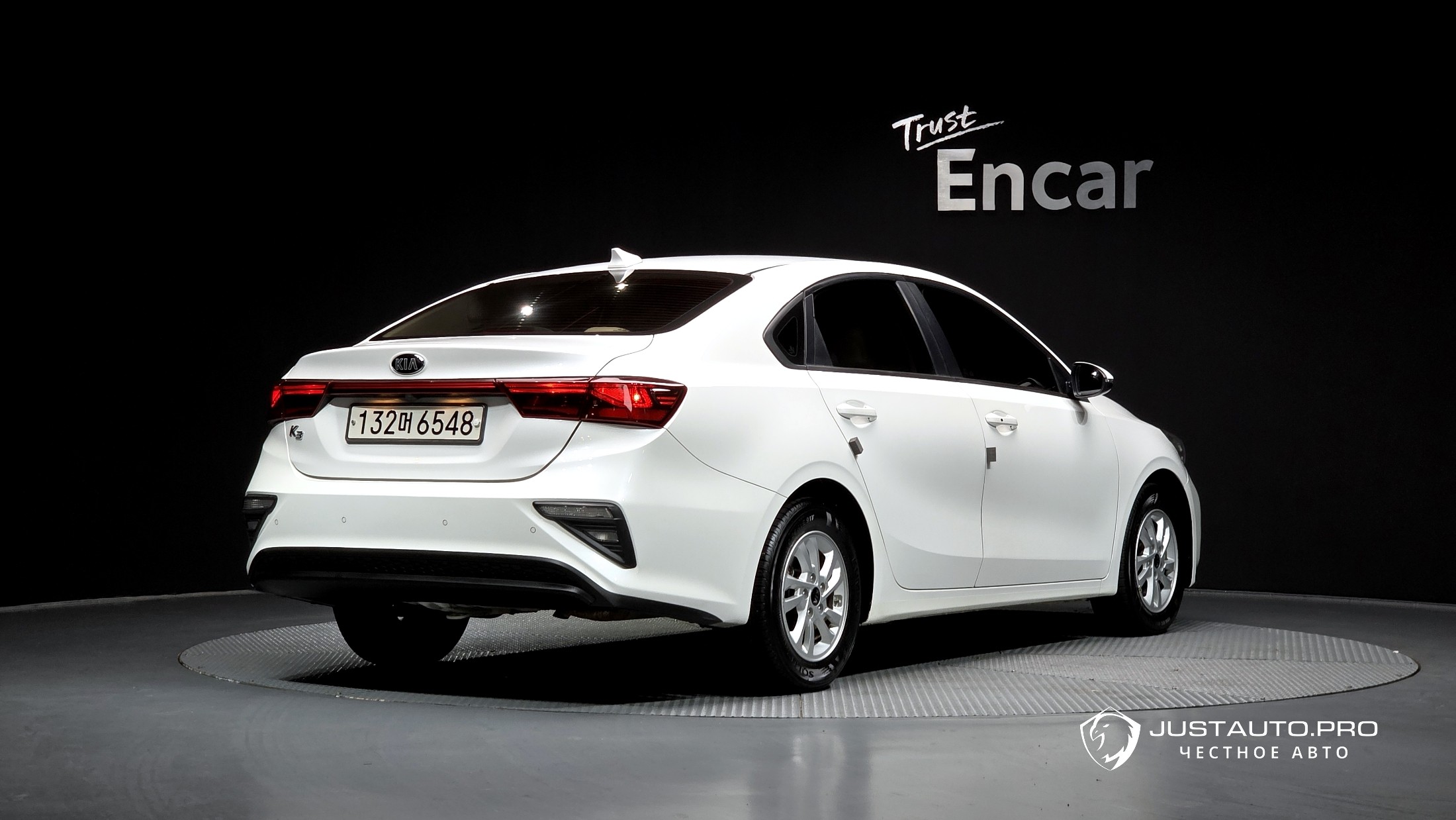 Автомобиль Kia K3