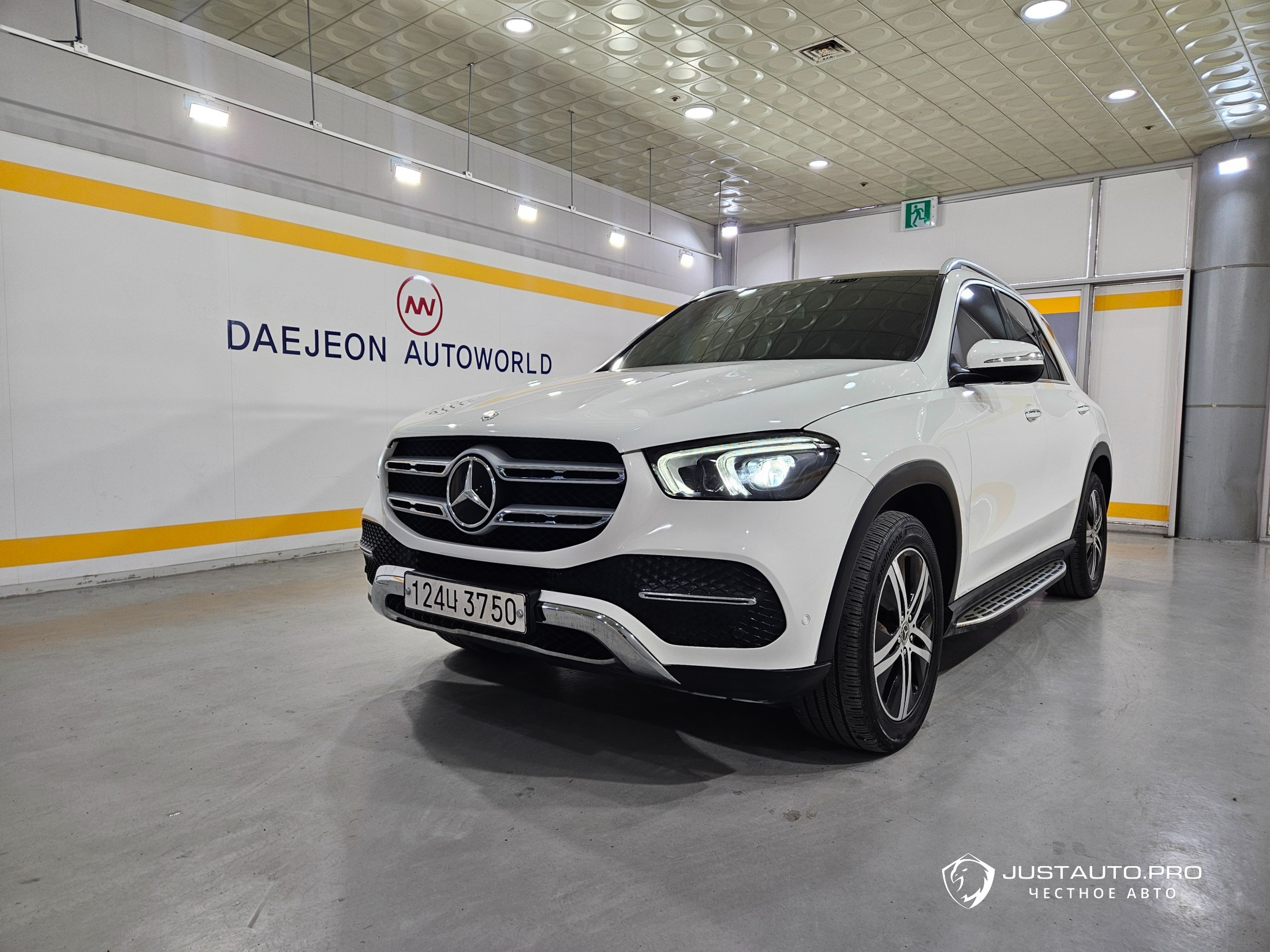 Автомобиль Mercedes-Benz GLE-Class