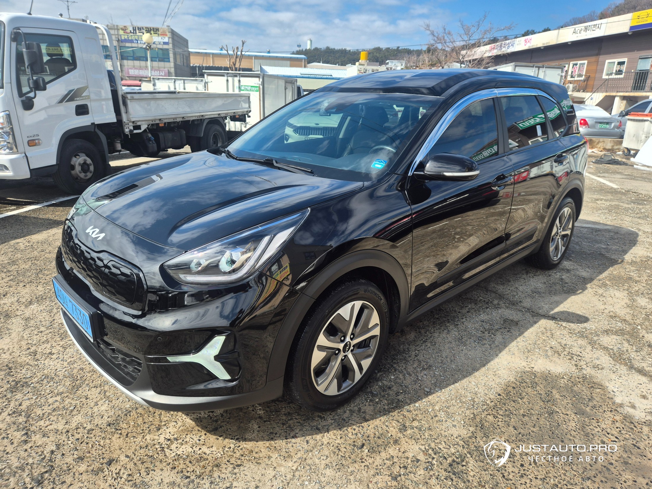 Автомобиль Kia Niro