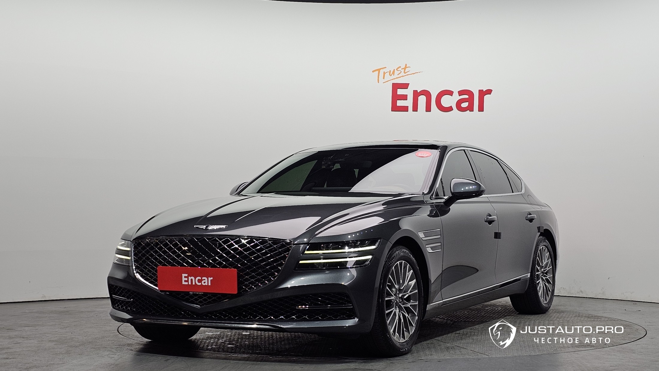 Автомобиль Genesis G80