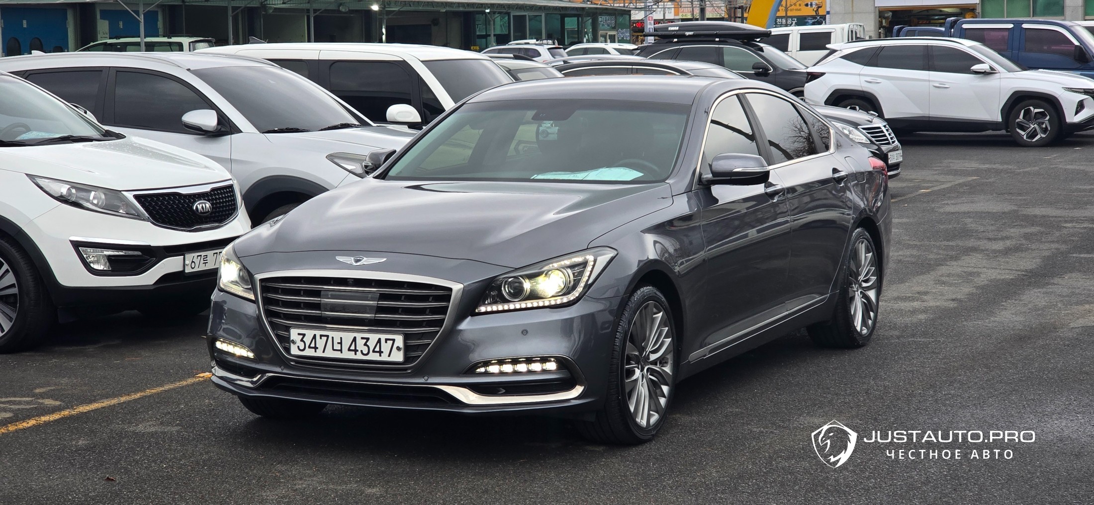 Автомобиль Hyundai Genesis