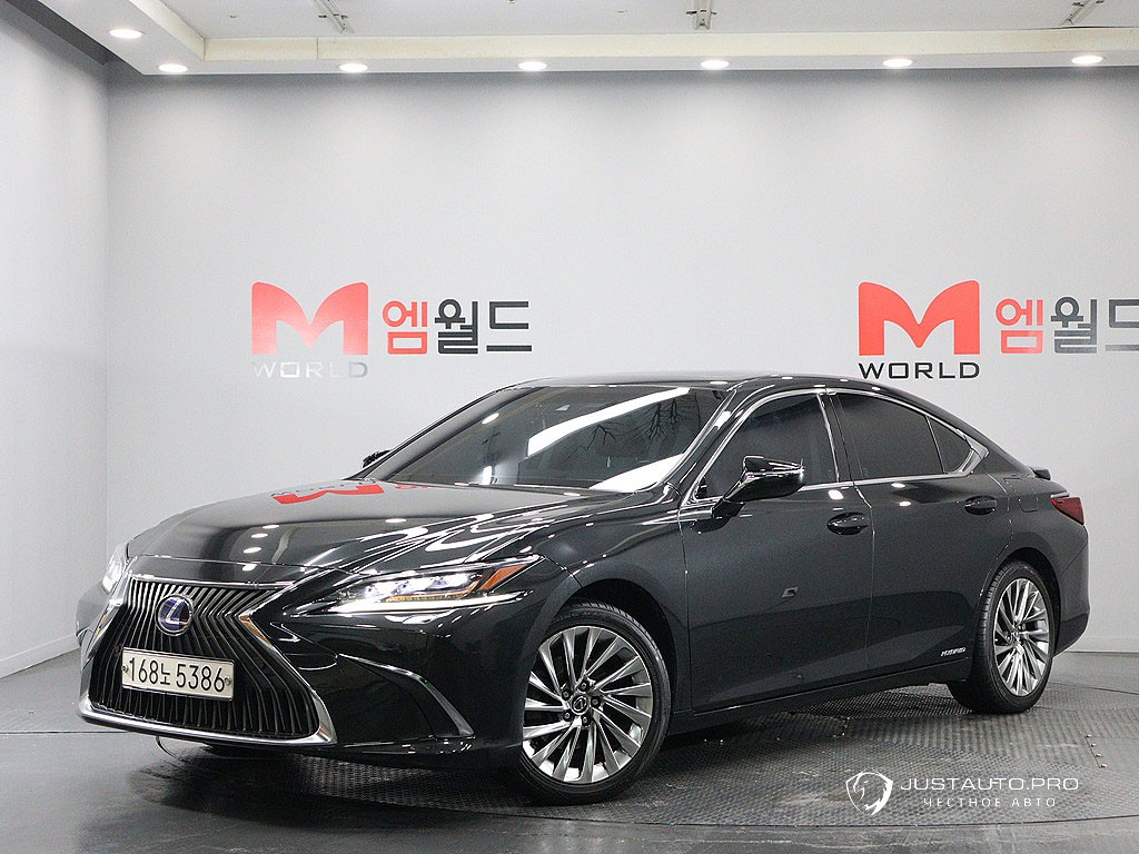 Автомобиль Lexus ES