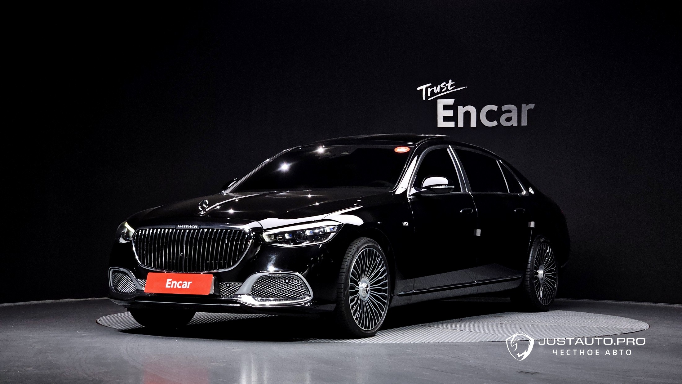 Автомобиль Mercedes-Benz S-Class