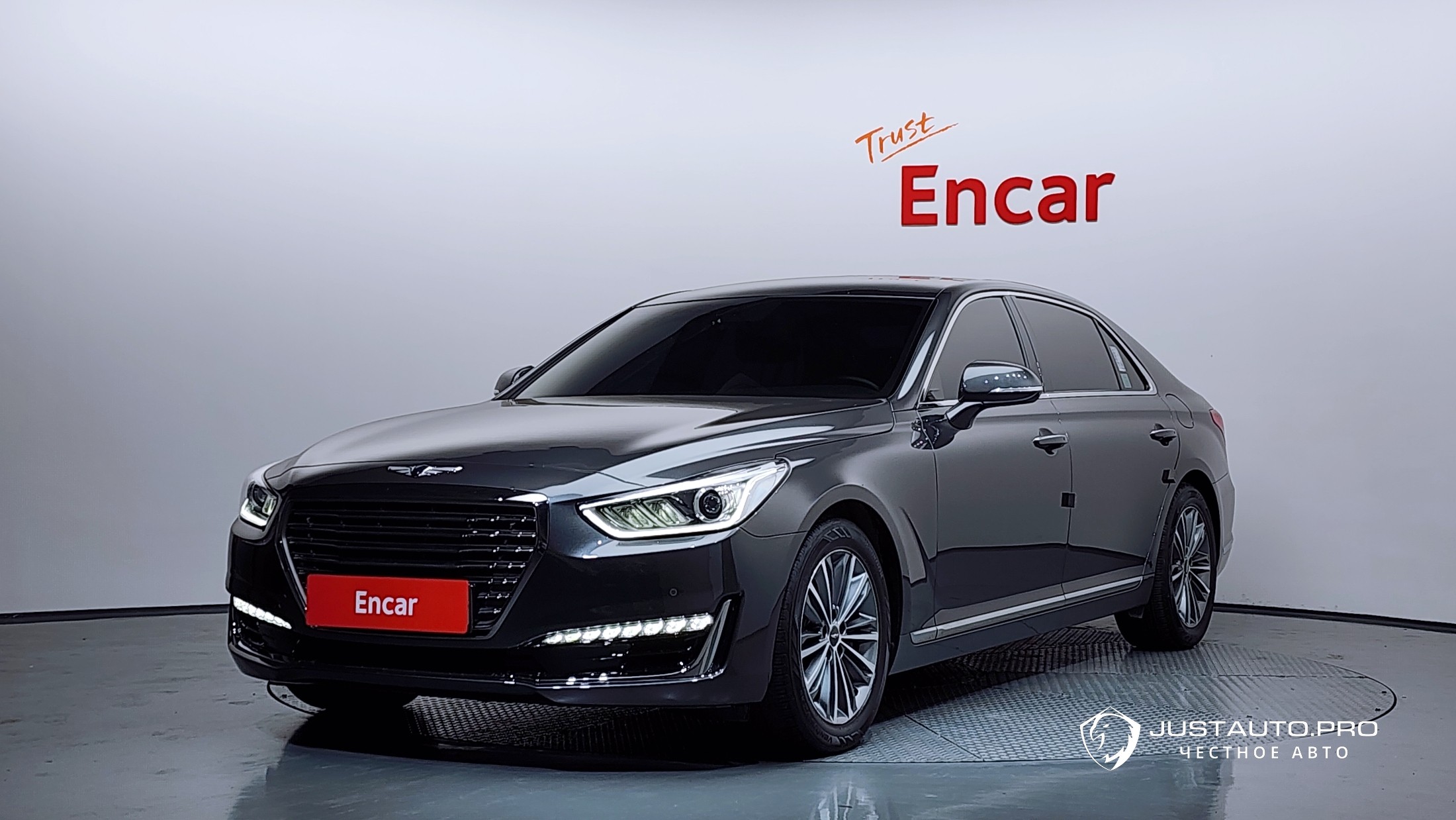 Автомобиль Genesis EQ900