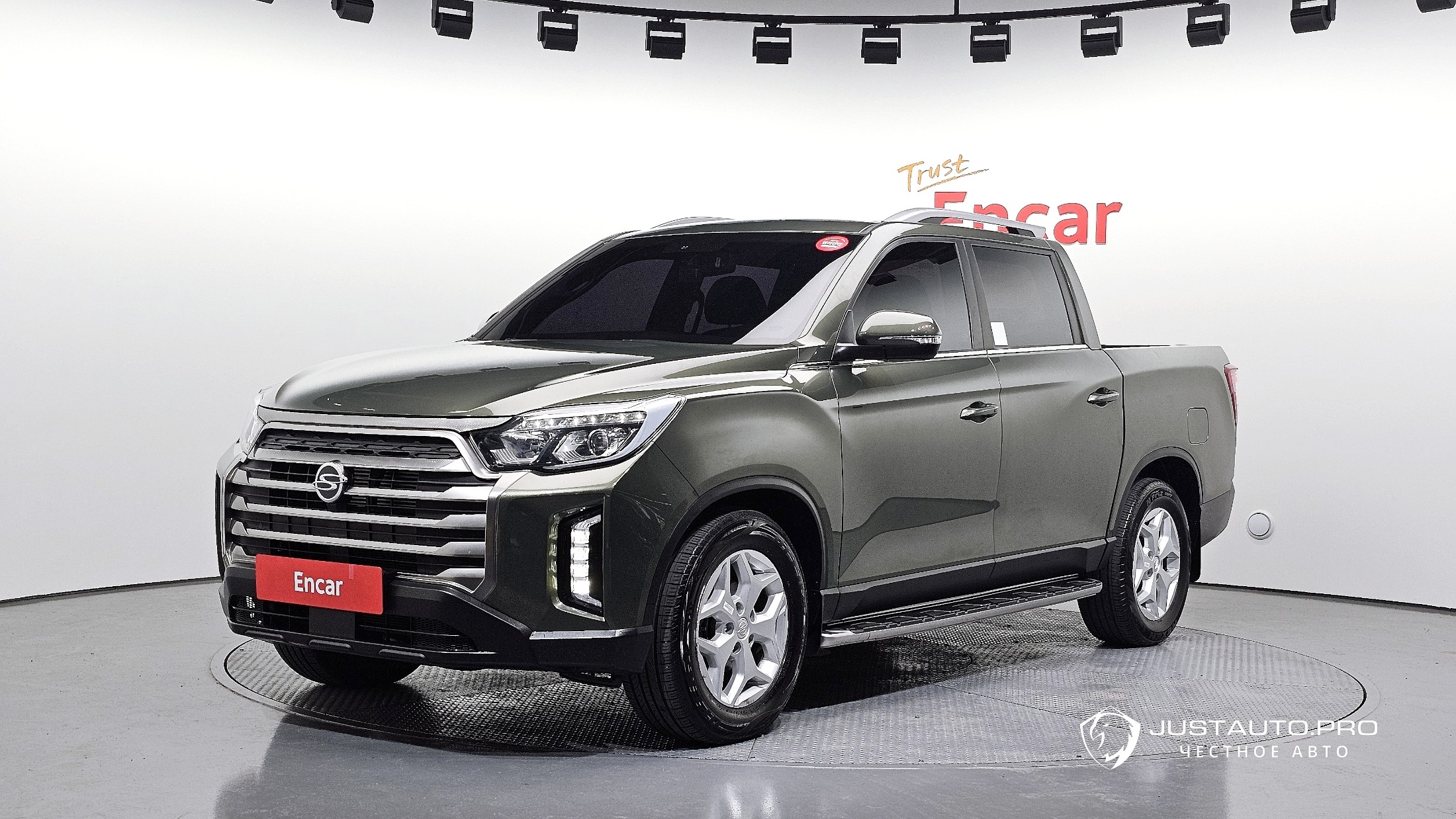 Автомобиль KG_Mobility_Ssangyong Rexton