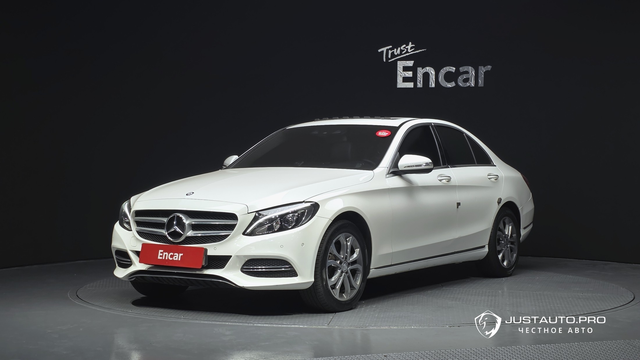 Автомобиль Mercedes-Benz C-Class