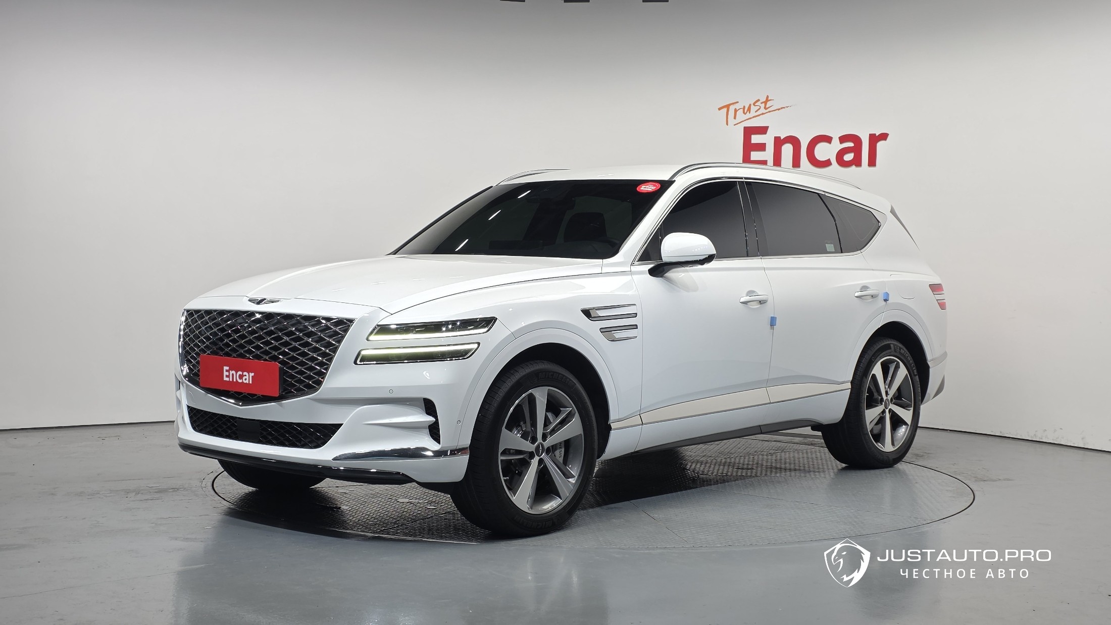 Автомобиль Genesis GV80