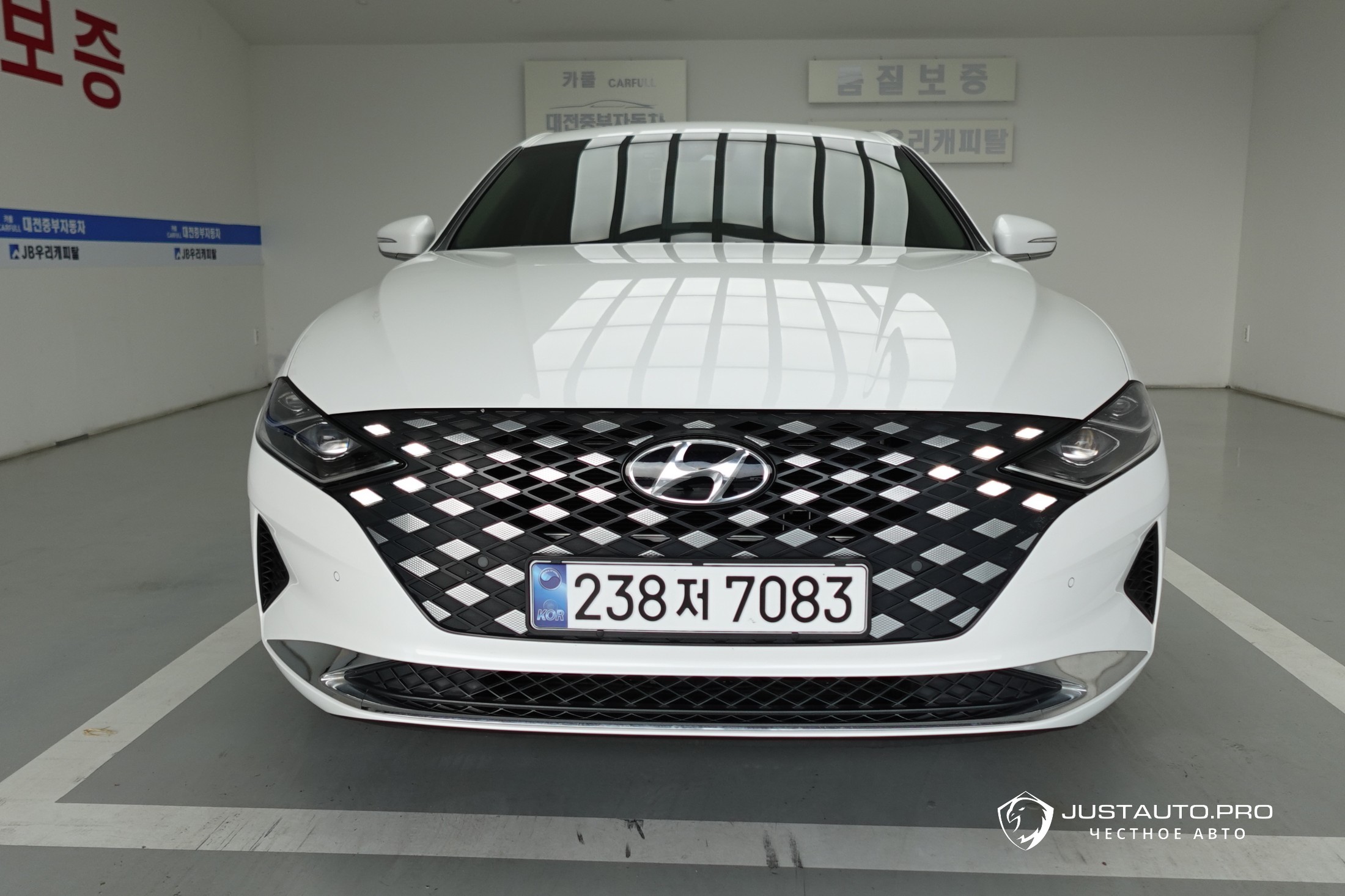 Автомобиль Hyundai Grandeur