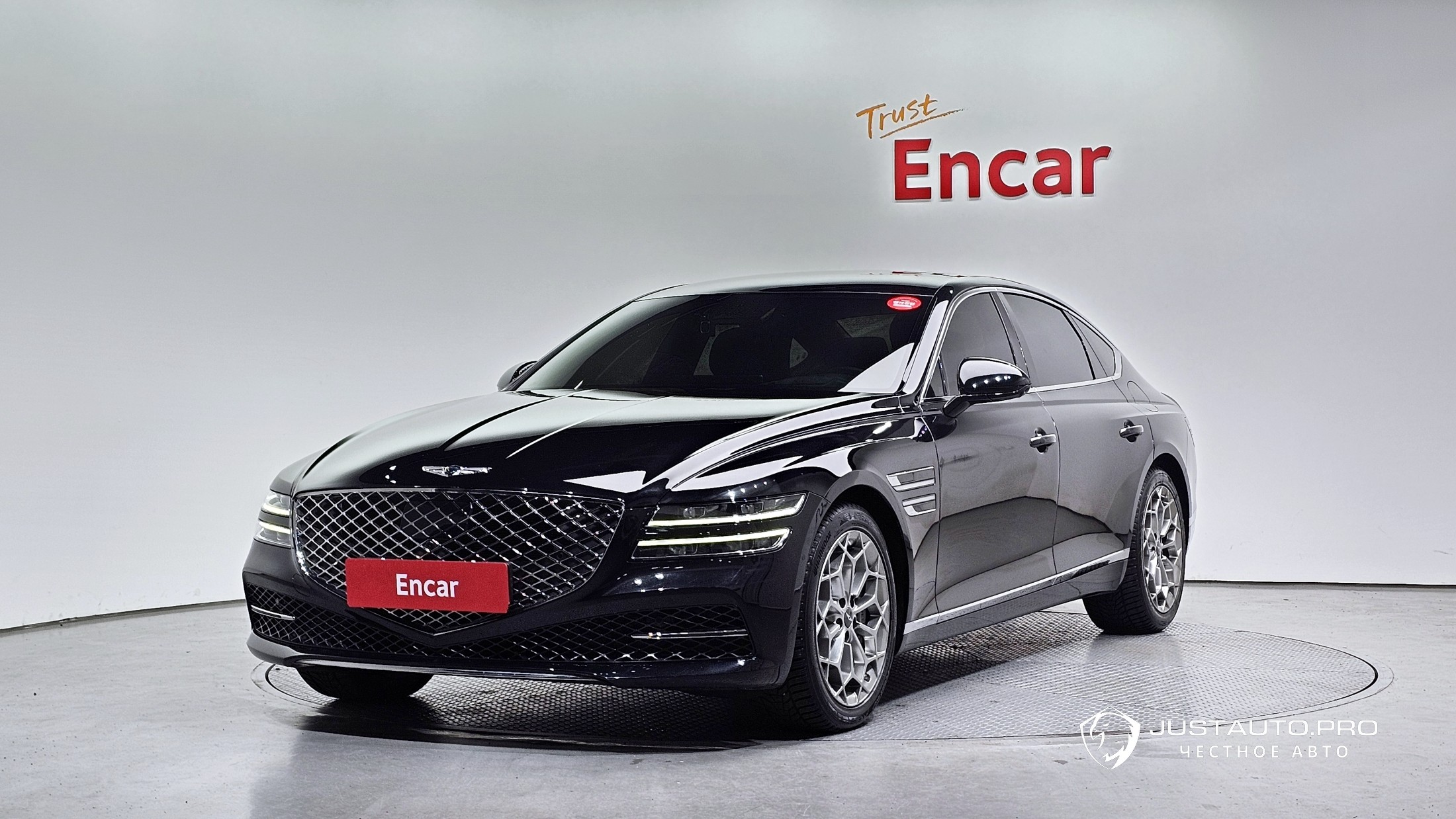 Автомобиль Genesis G80
