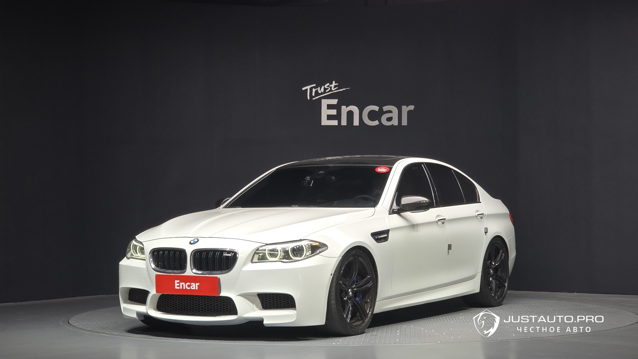 Автомобиль BMW M5