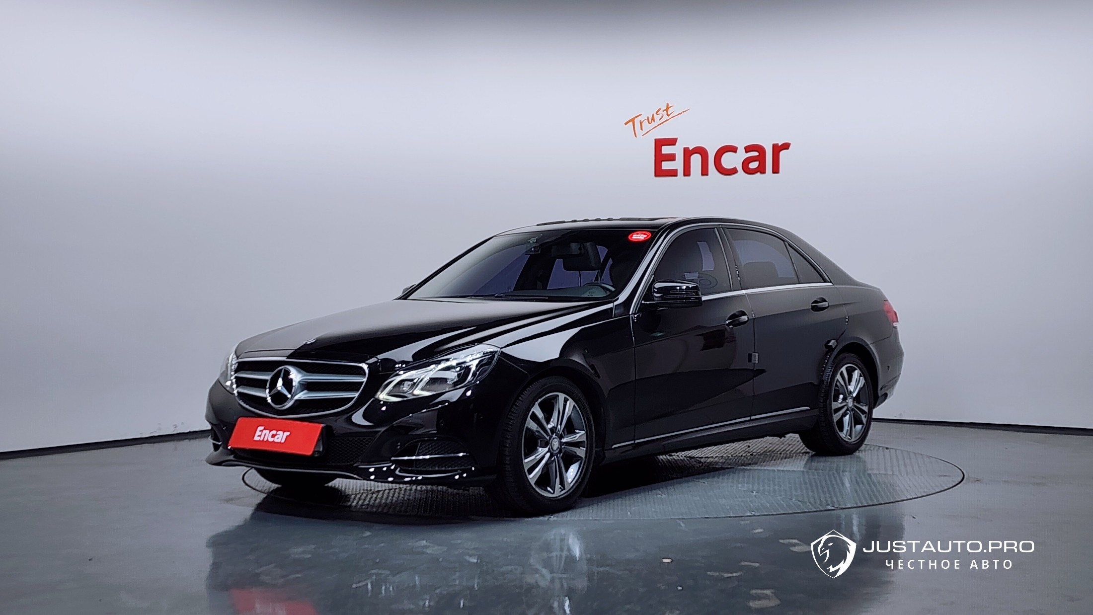 Автомобиль Mercedes-Benz E-Class