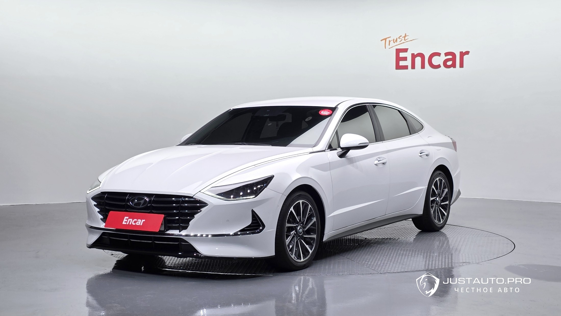 Автомобиль Hyundai Sonata