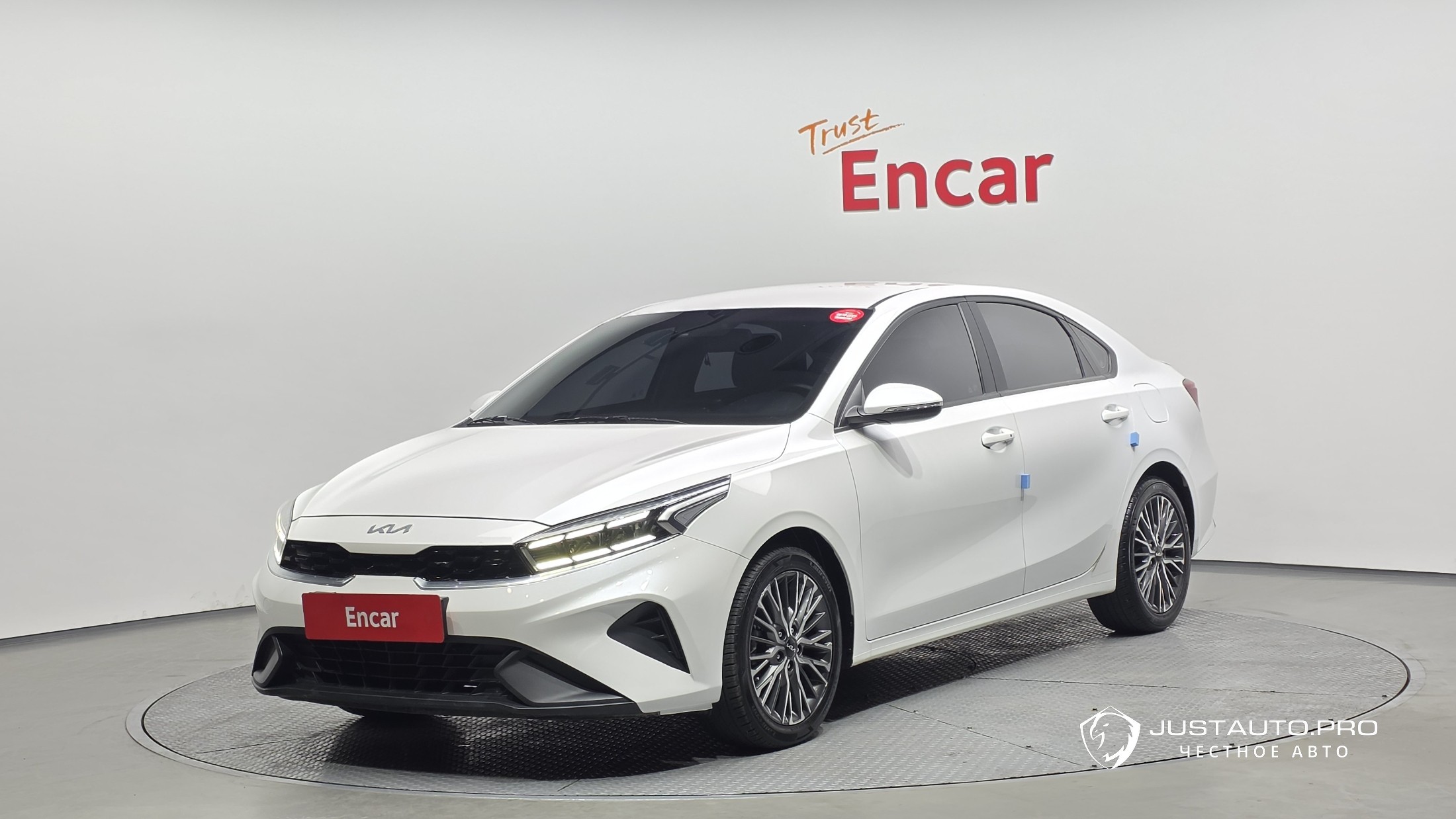 Автомобиль Kia K3