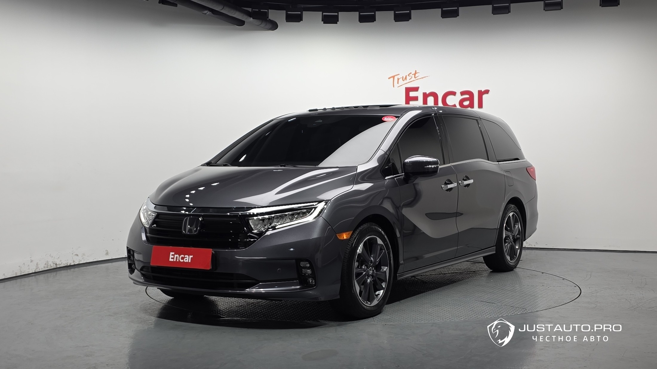 Автомобиль Honda Odyssey
