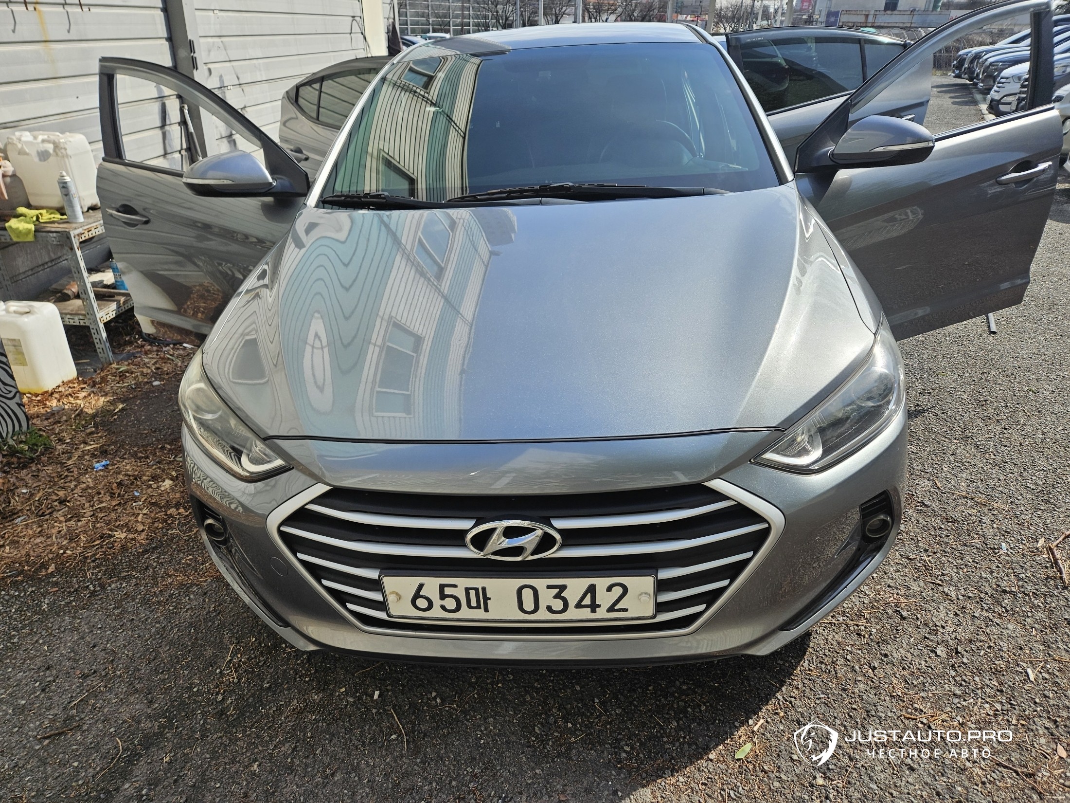 Автомобиль Hyundai AVANTE