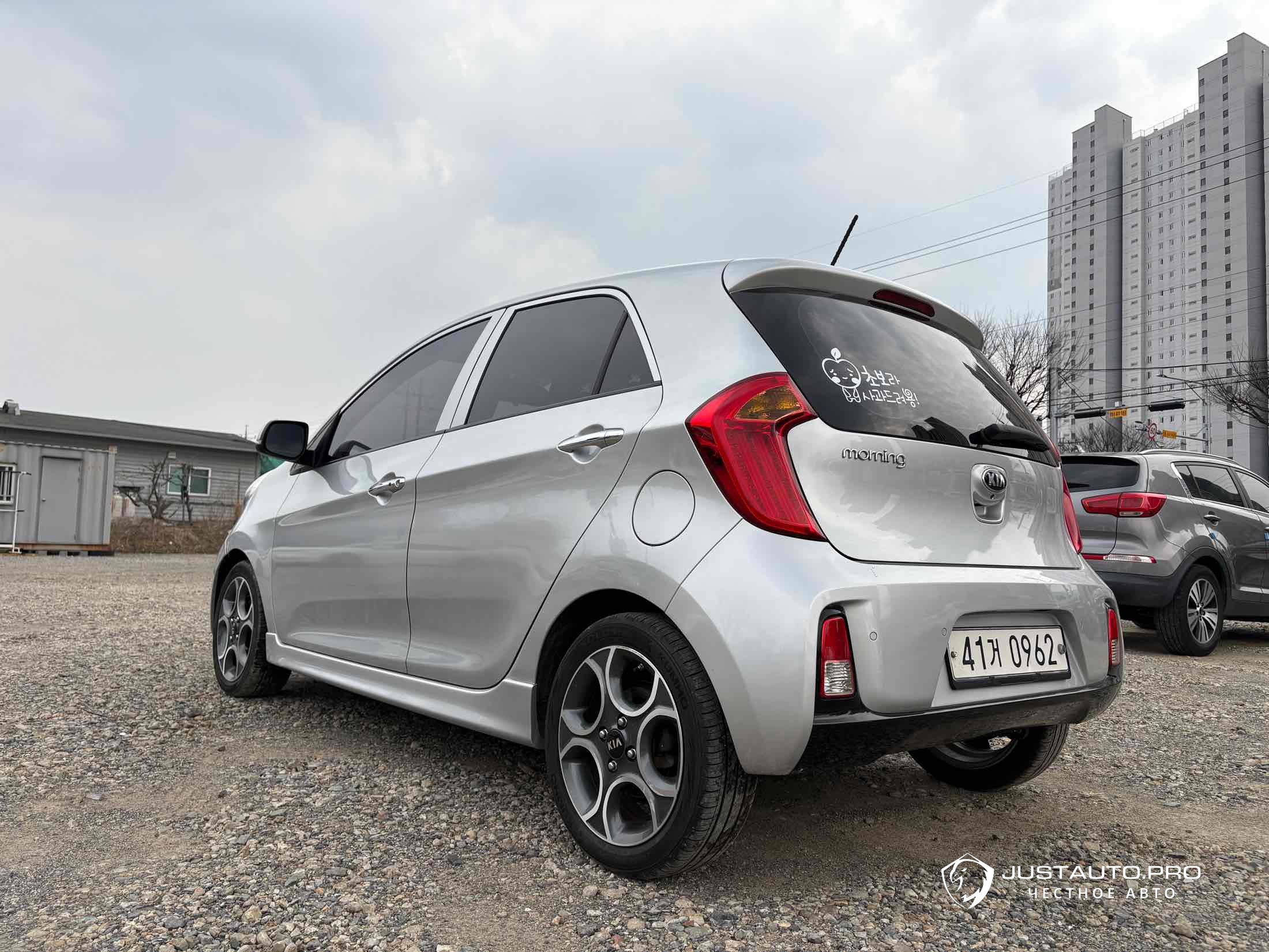 Автомобиль Kia morning