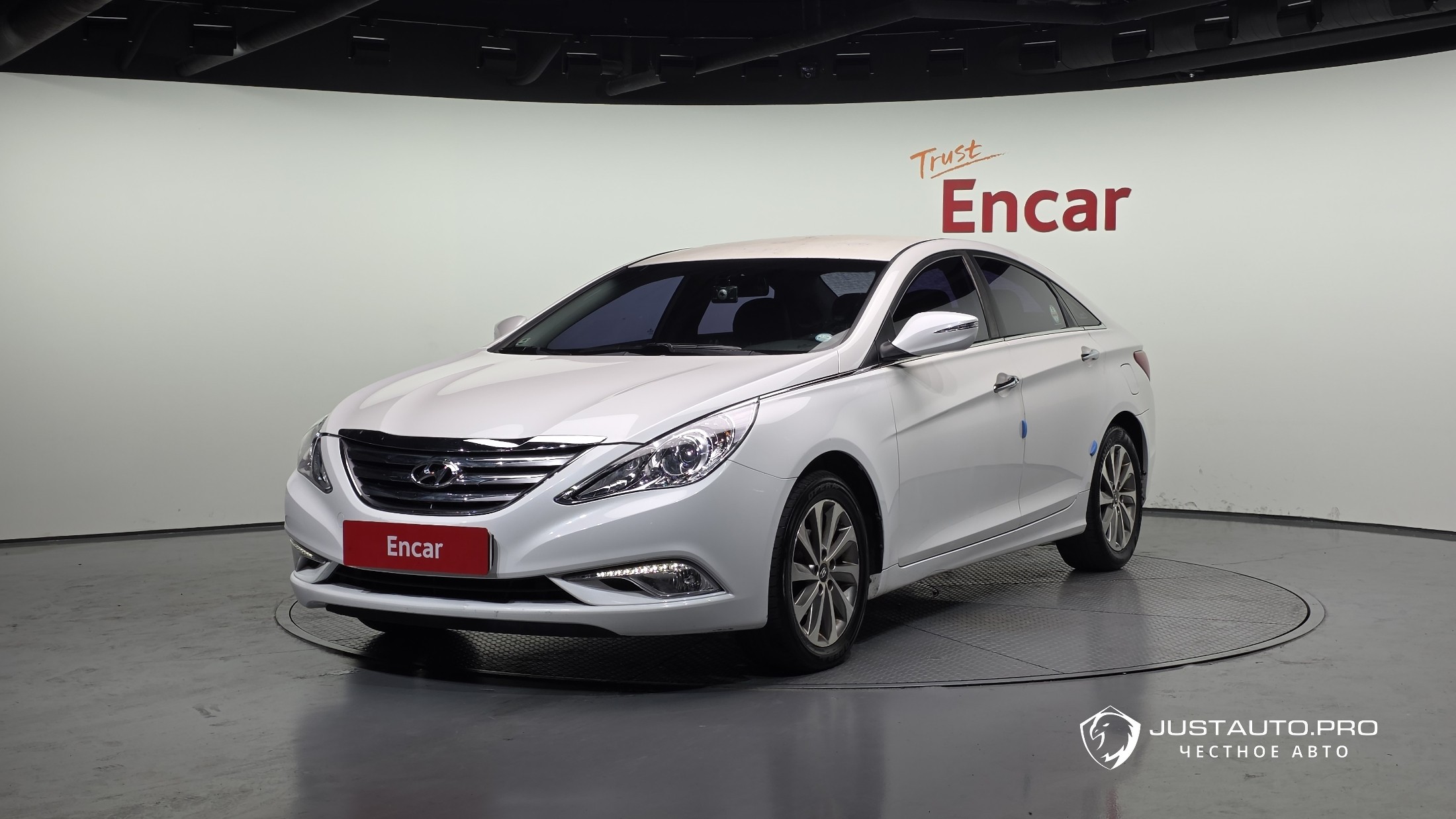 Автомобиль Hyundai Sonata