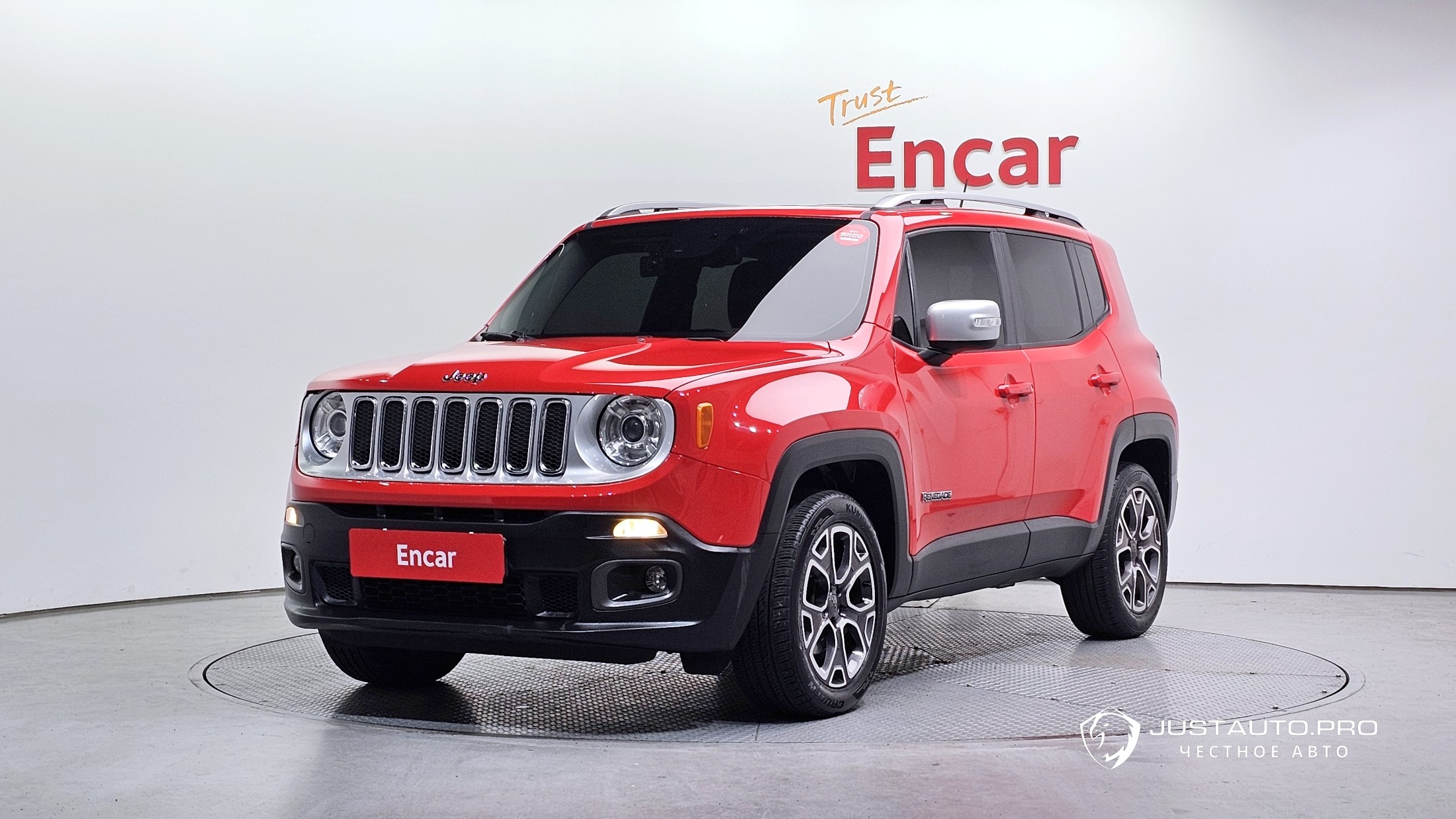 Автомобиль Jeep Renegade