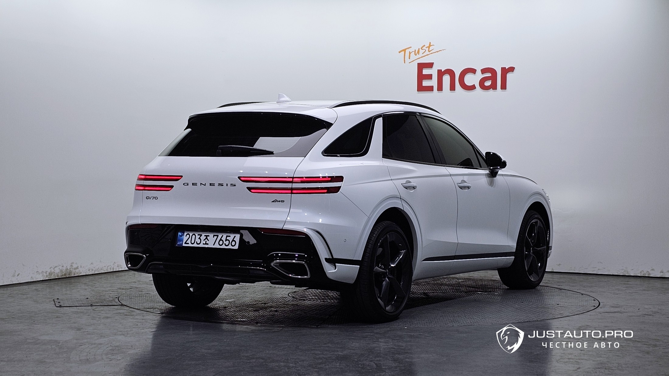 Автомобиль Genesis GV70