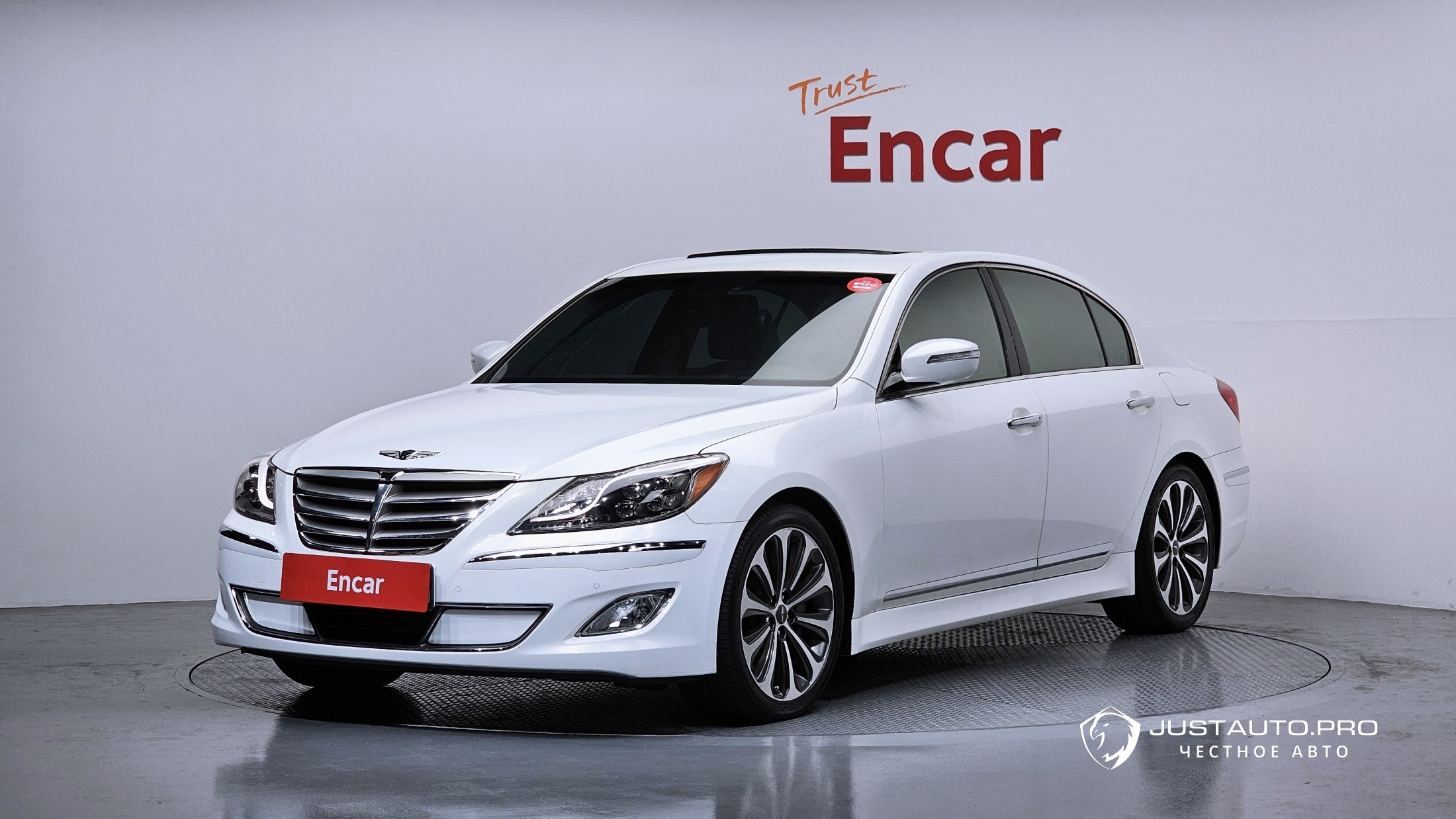 Автомобиль Hyundai Genesis
