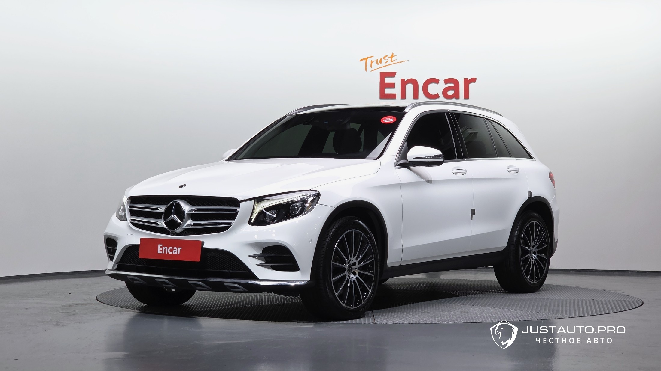 Автомобиль Mercedes-Benz GLC-Class