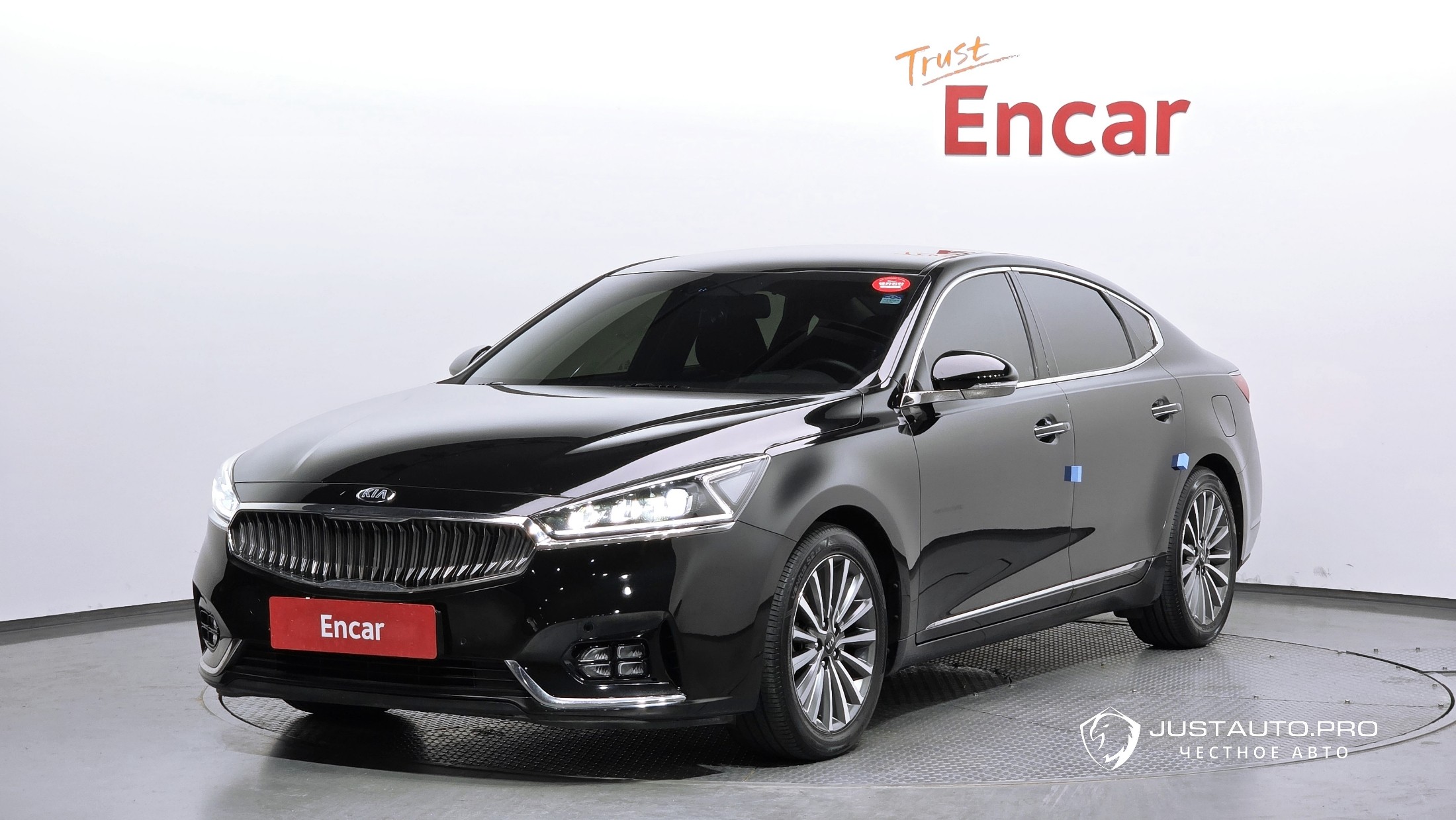 Автомобиль Kia K7