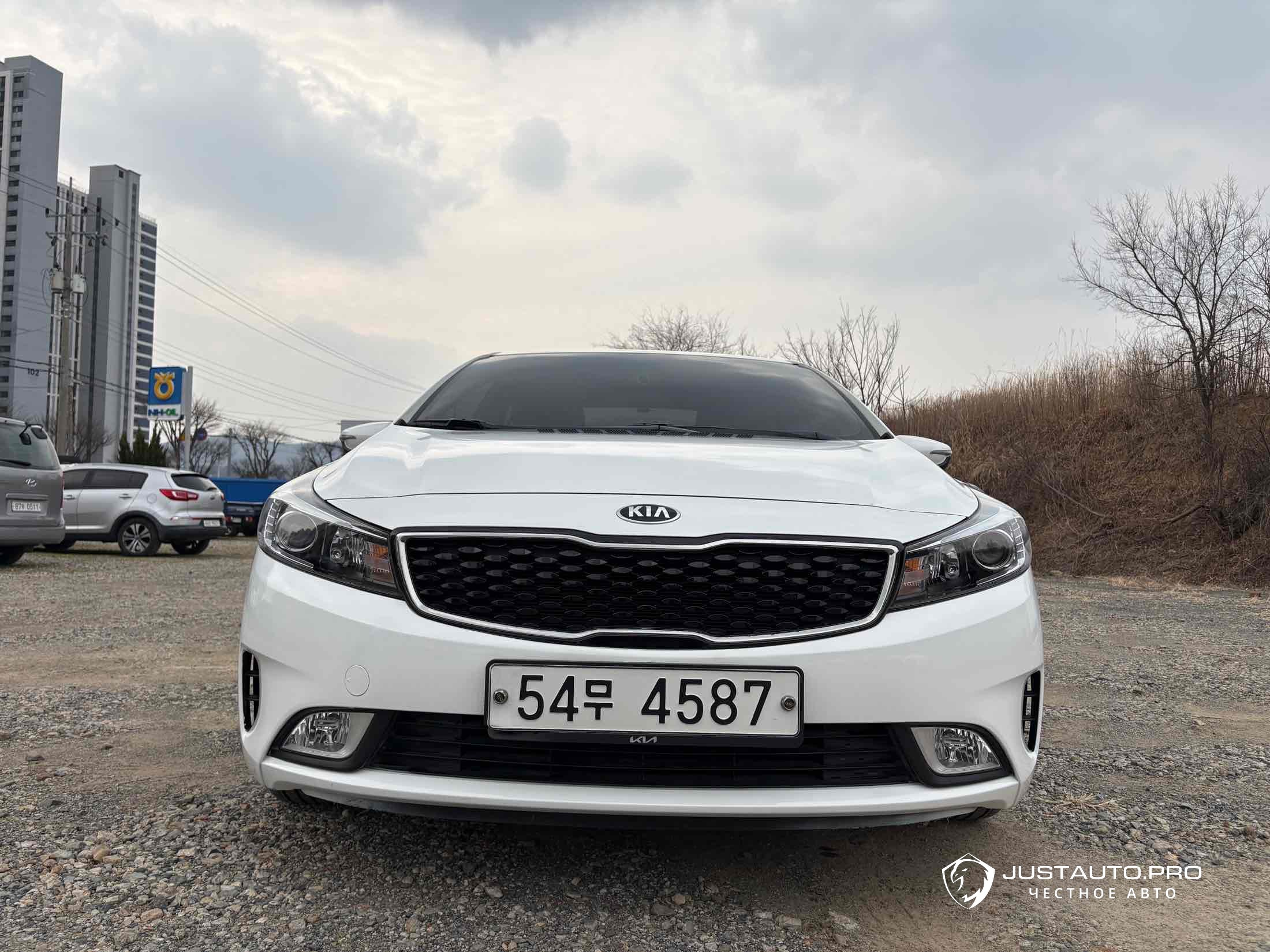 Автомобиль Kia K3