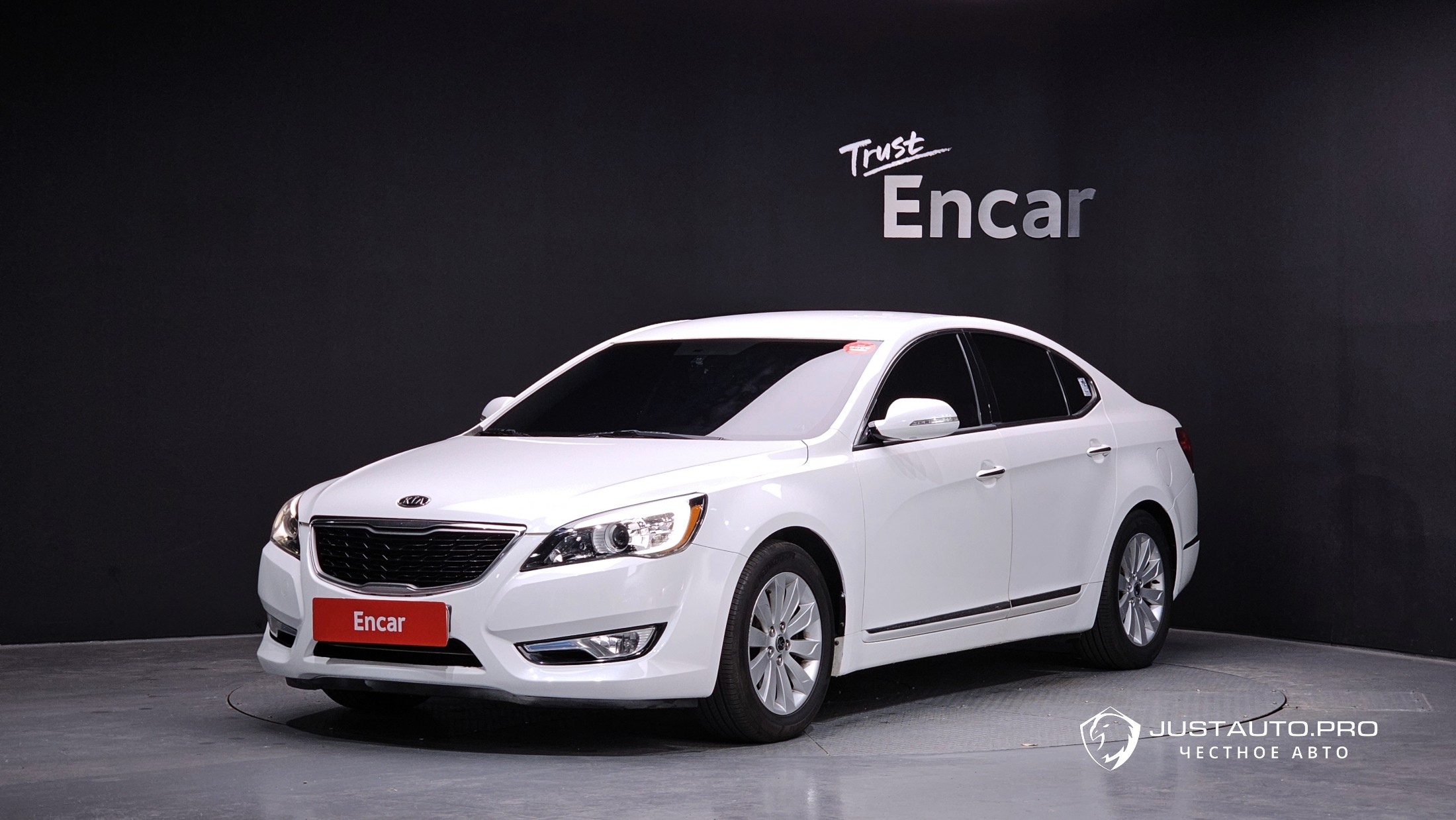 Автомобиль Kia K7