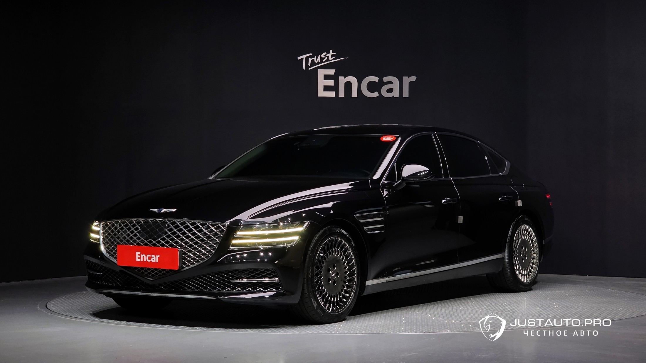 Автомобиль Genesis G80