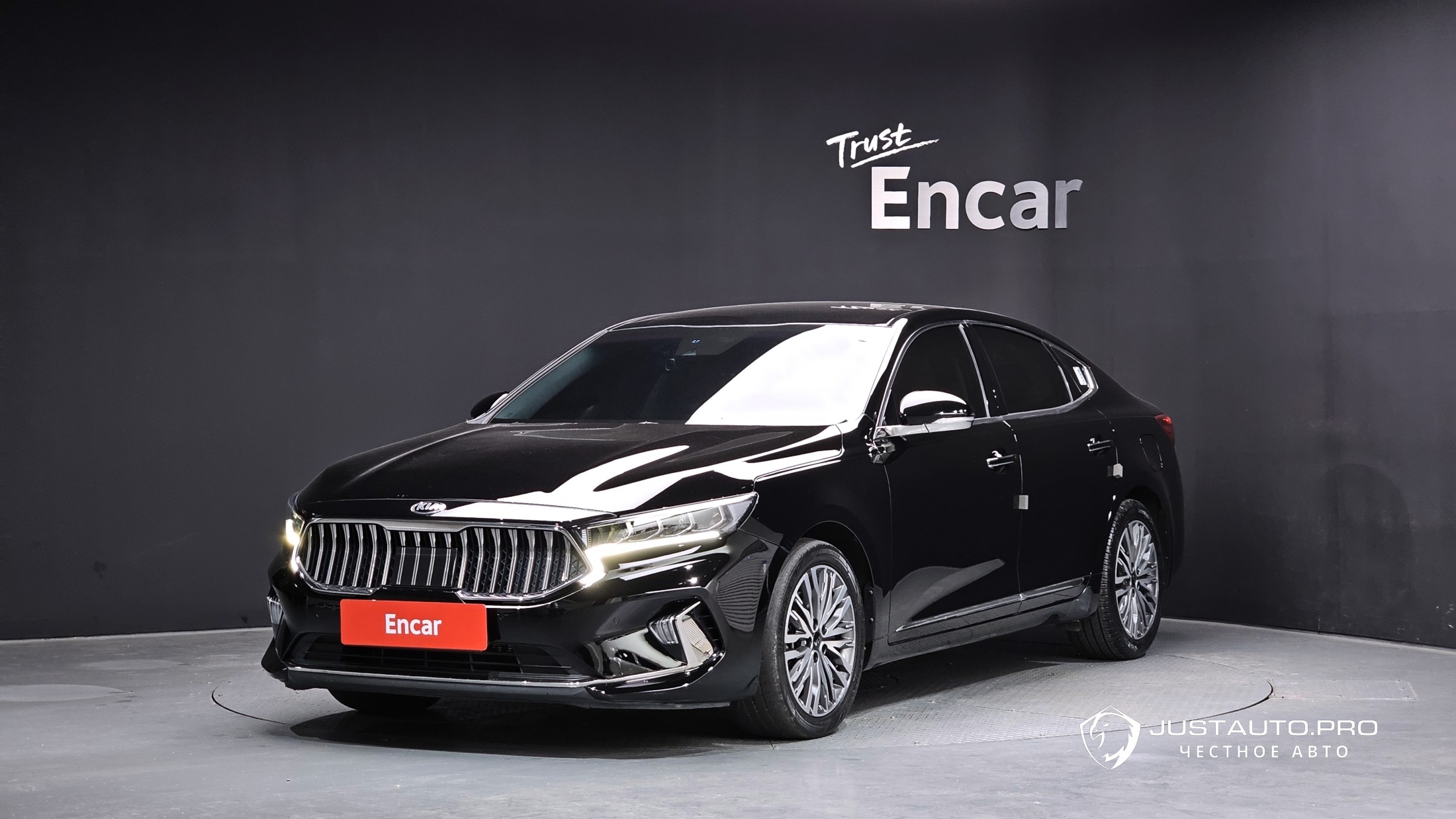 Автомобиль Kia K7