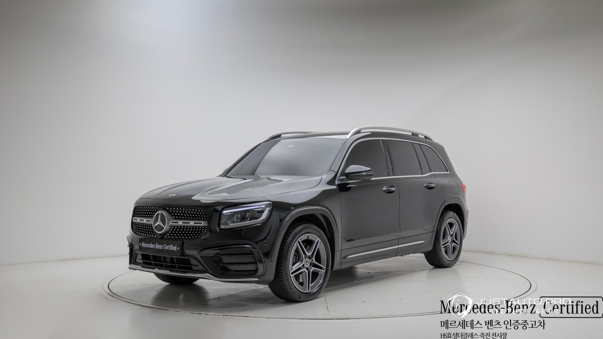 Автомобиль Mercedes-Benz GLB-Class