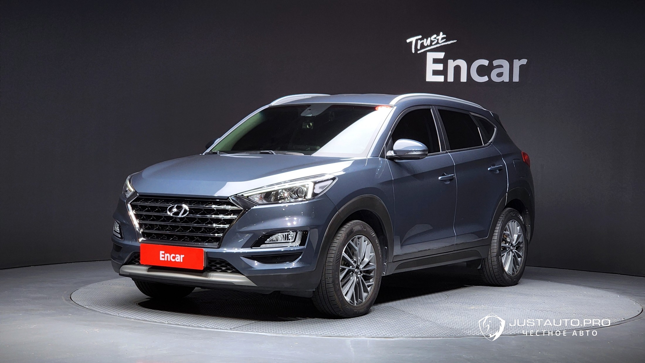 Автомобиль Hyundai Tucson