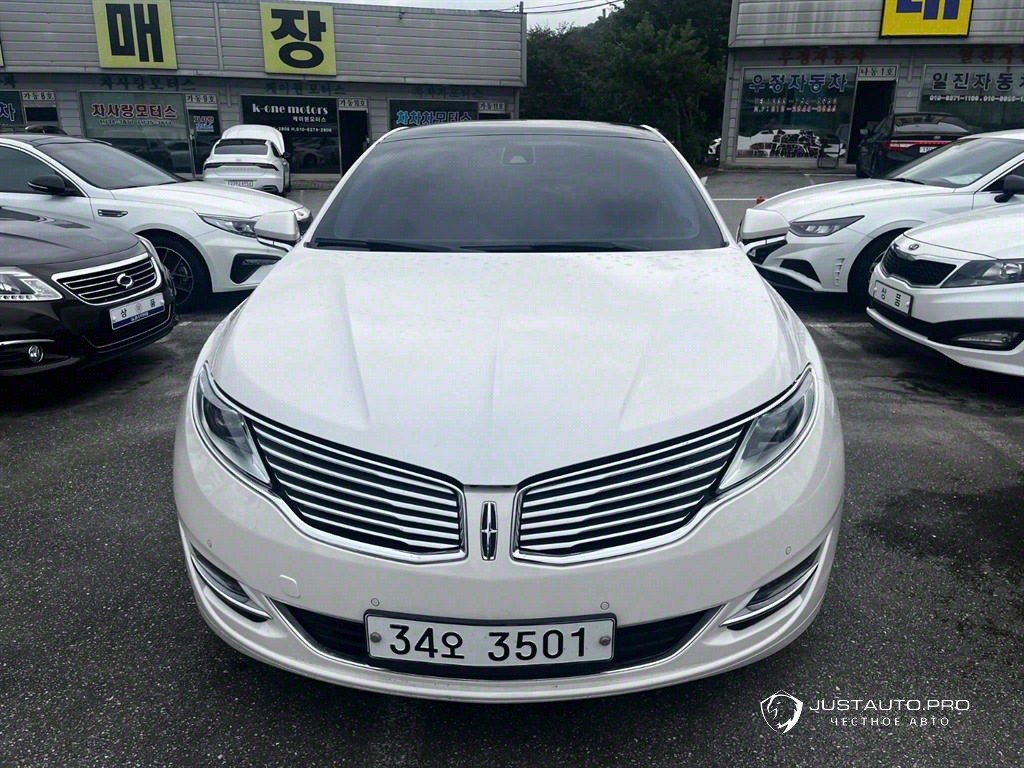Автомобиль Lincoln MKZ