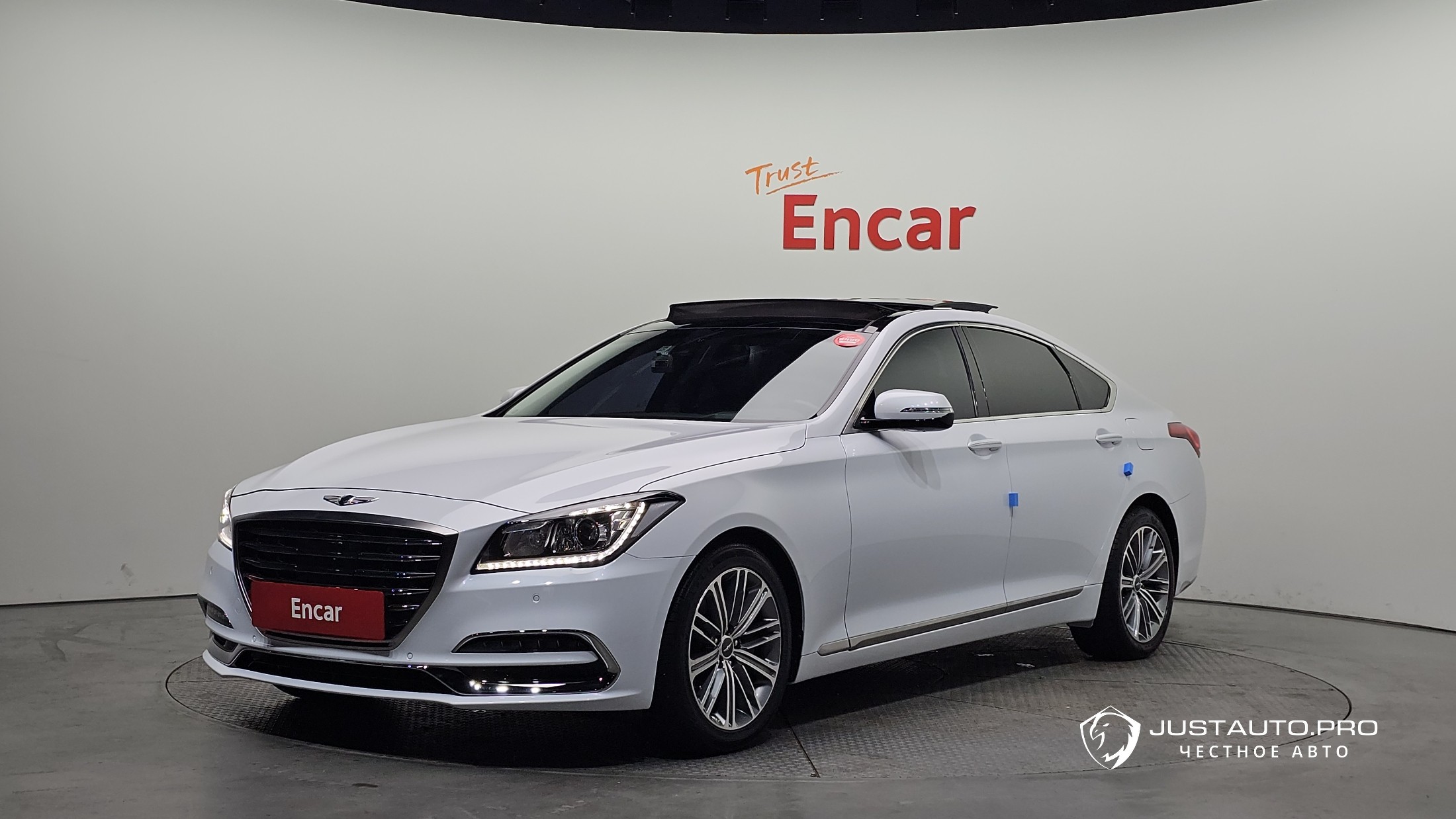 Автомобиль Genesis G80