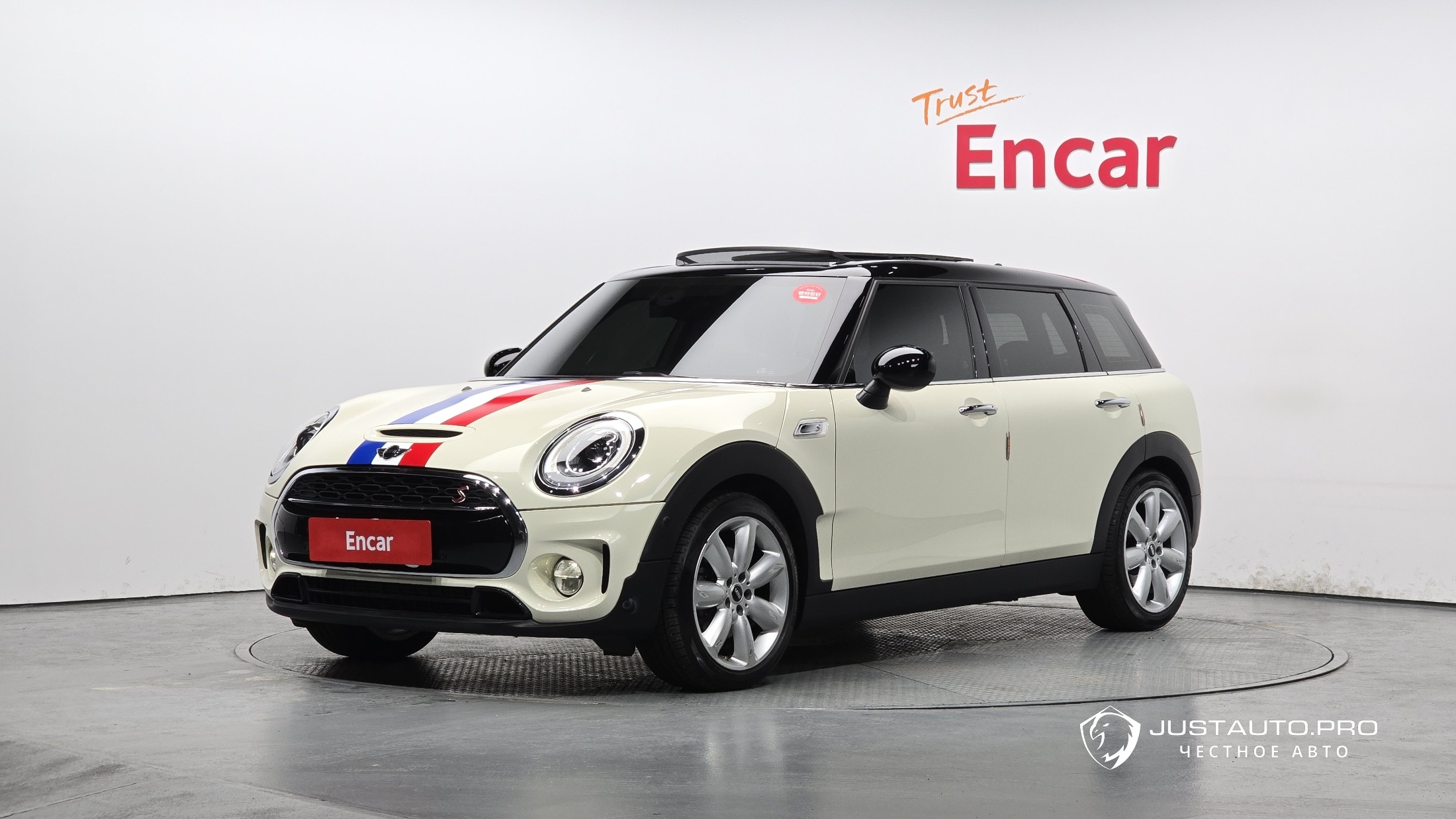 Автомобиль Mini Clubman