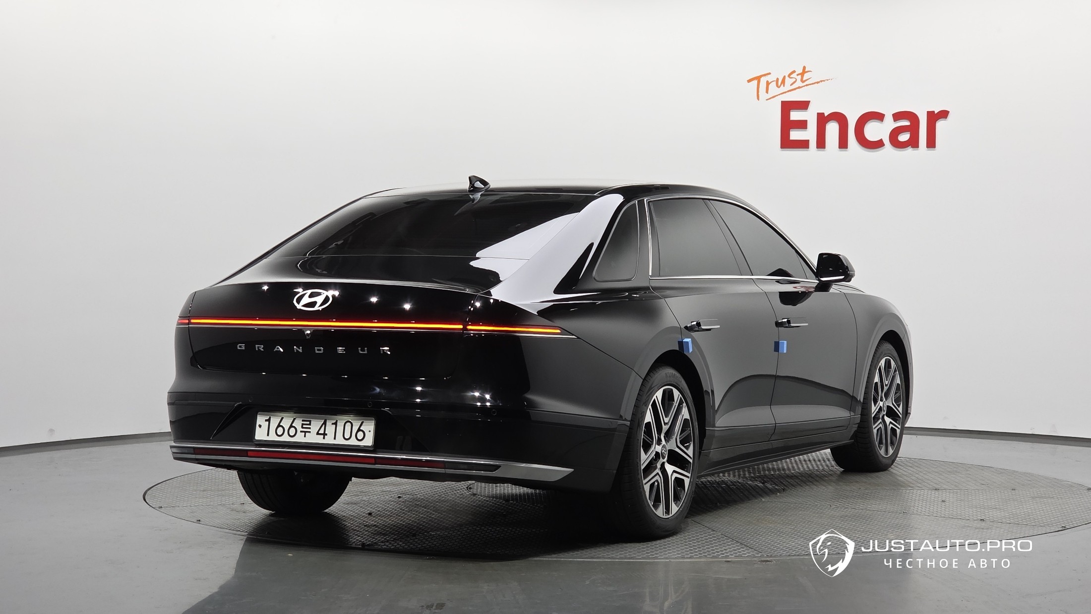 Автомобиль Hyundai Grandeur
