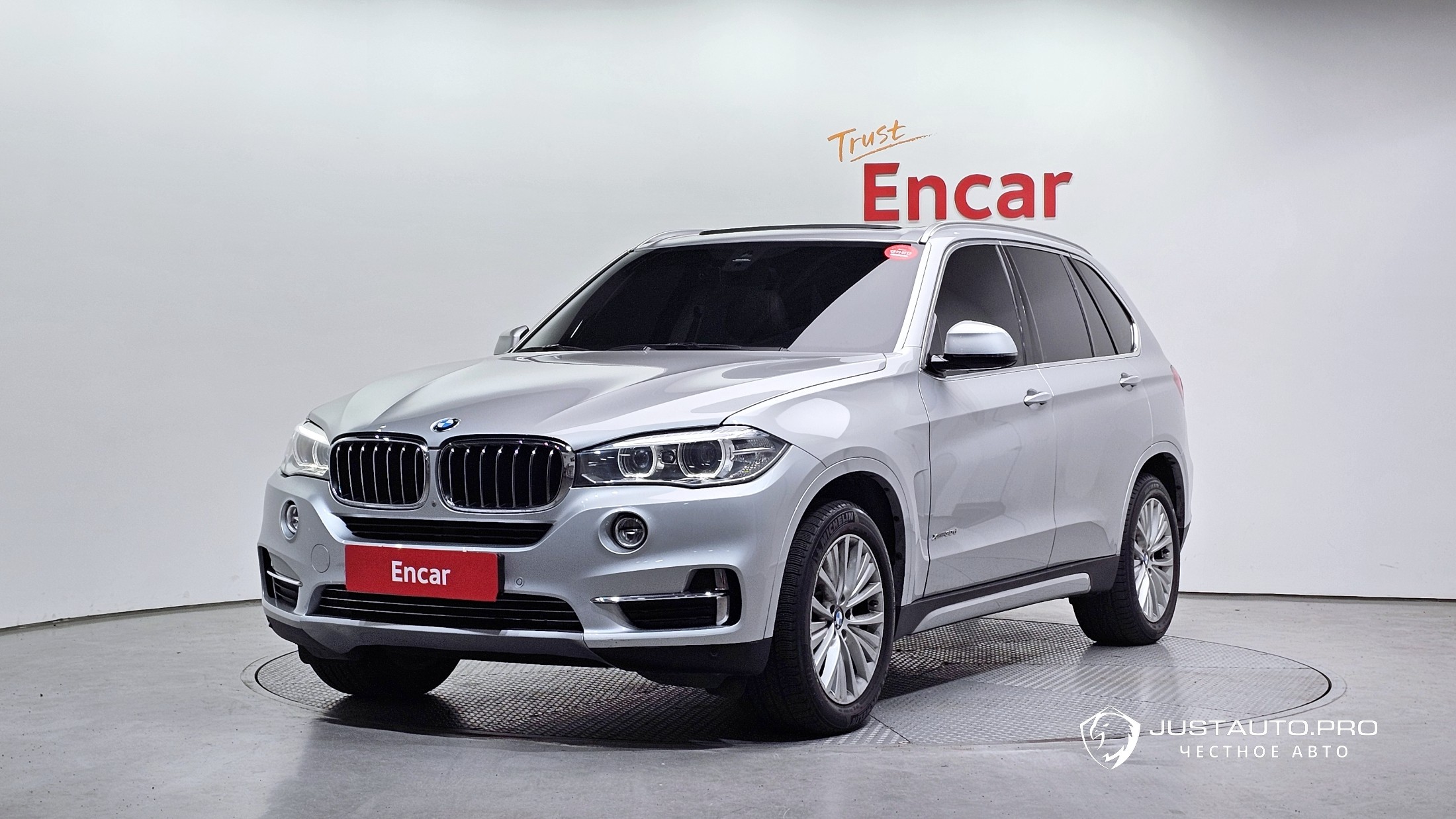 Автомобиль BMW X5