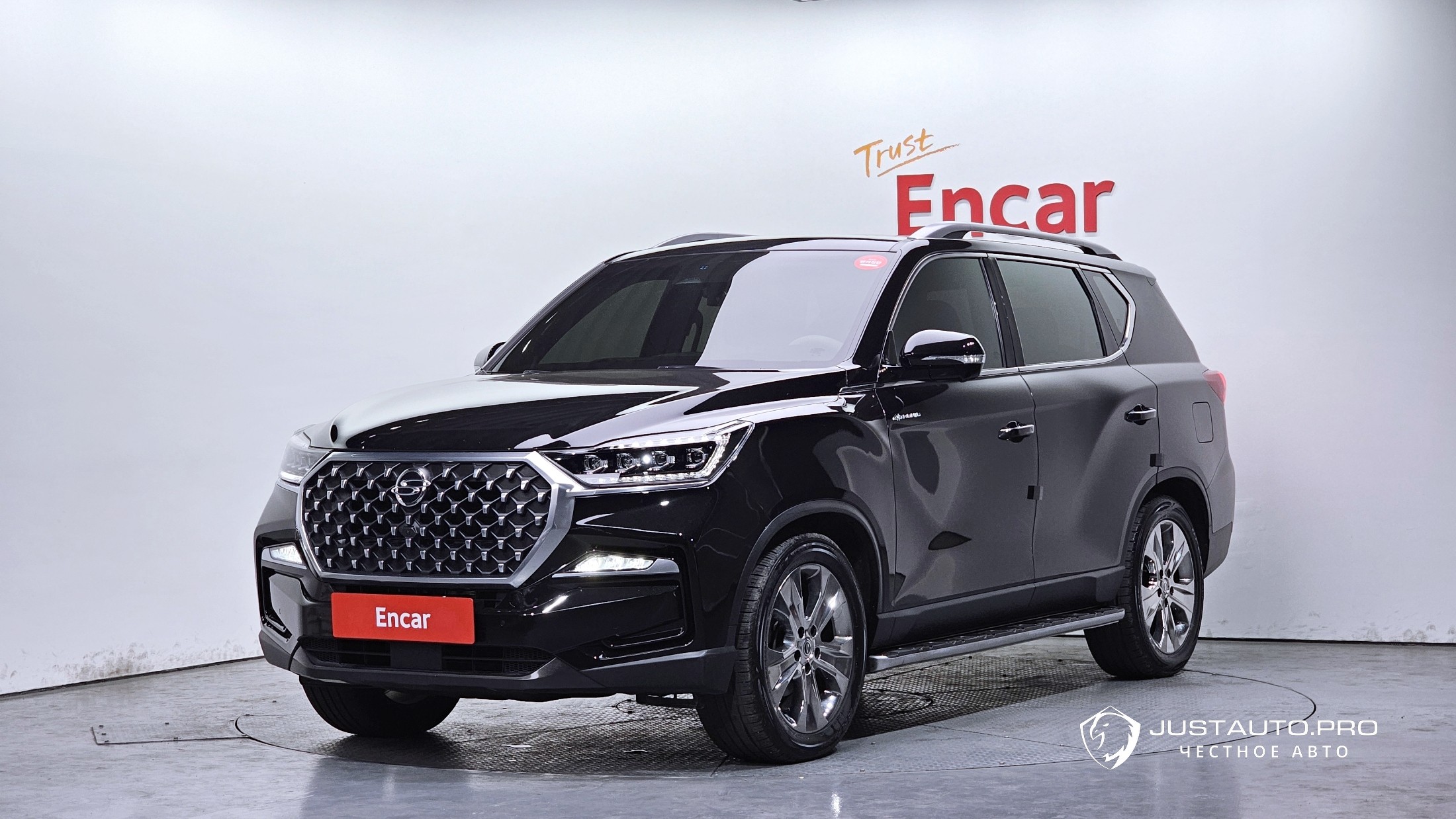 Автомобиль KG_Mobility_Ssangyong Rexton