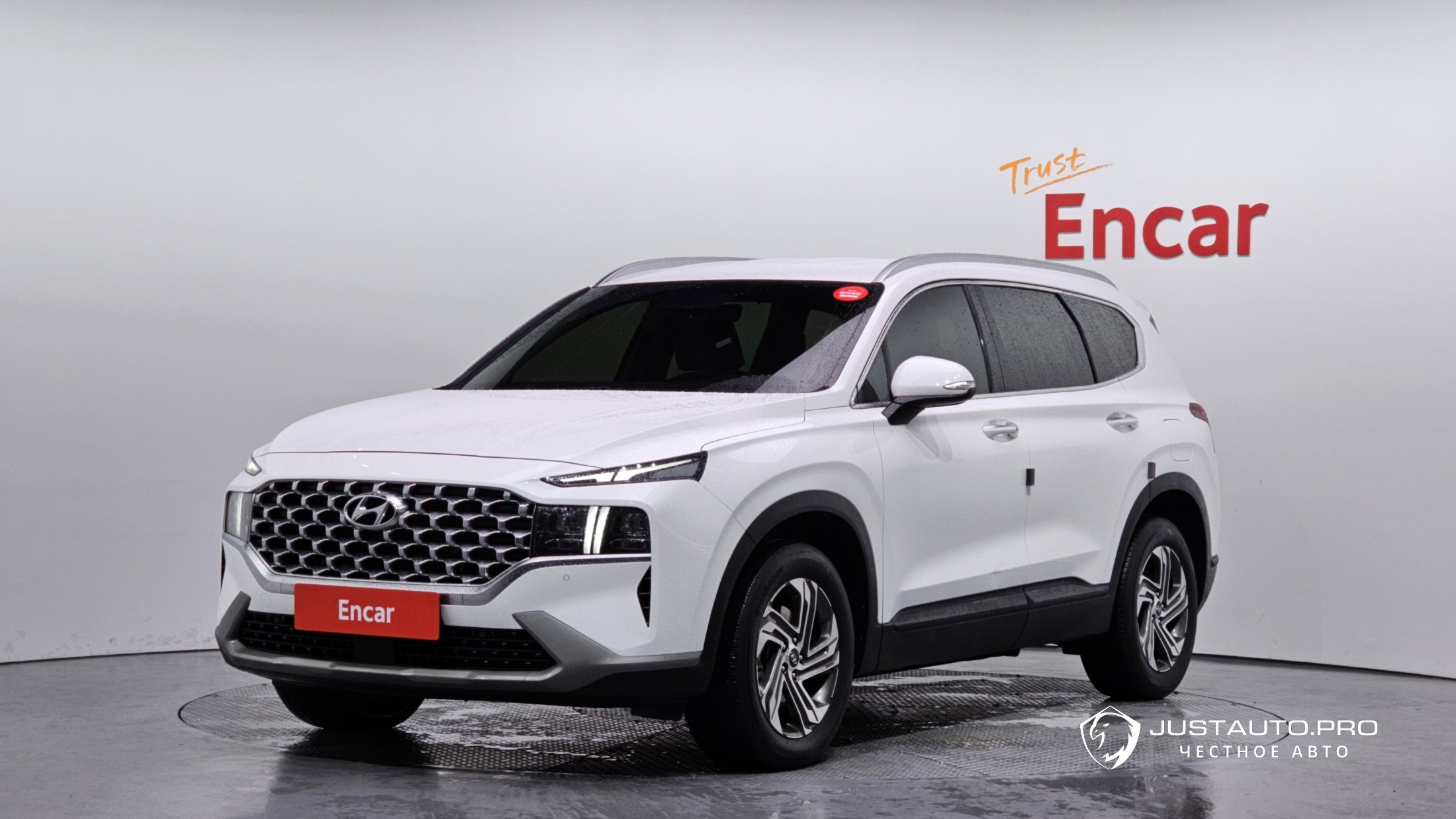 Автомобиль Hyundai Santafe