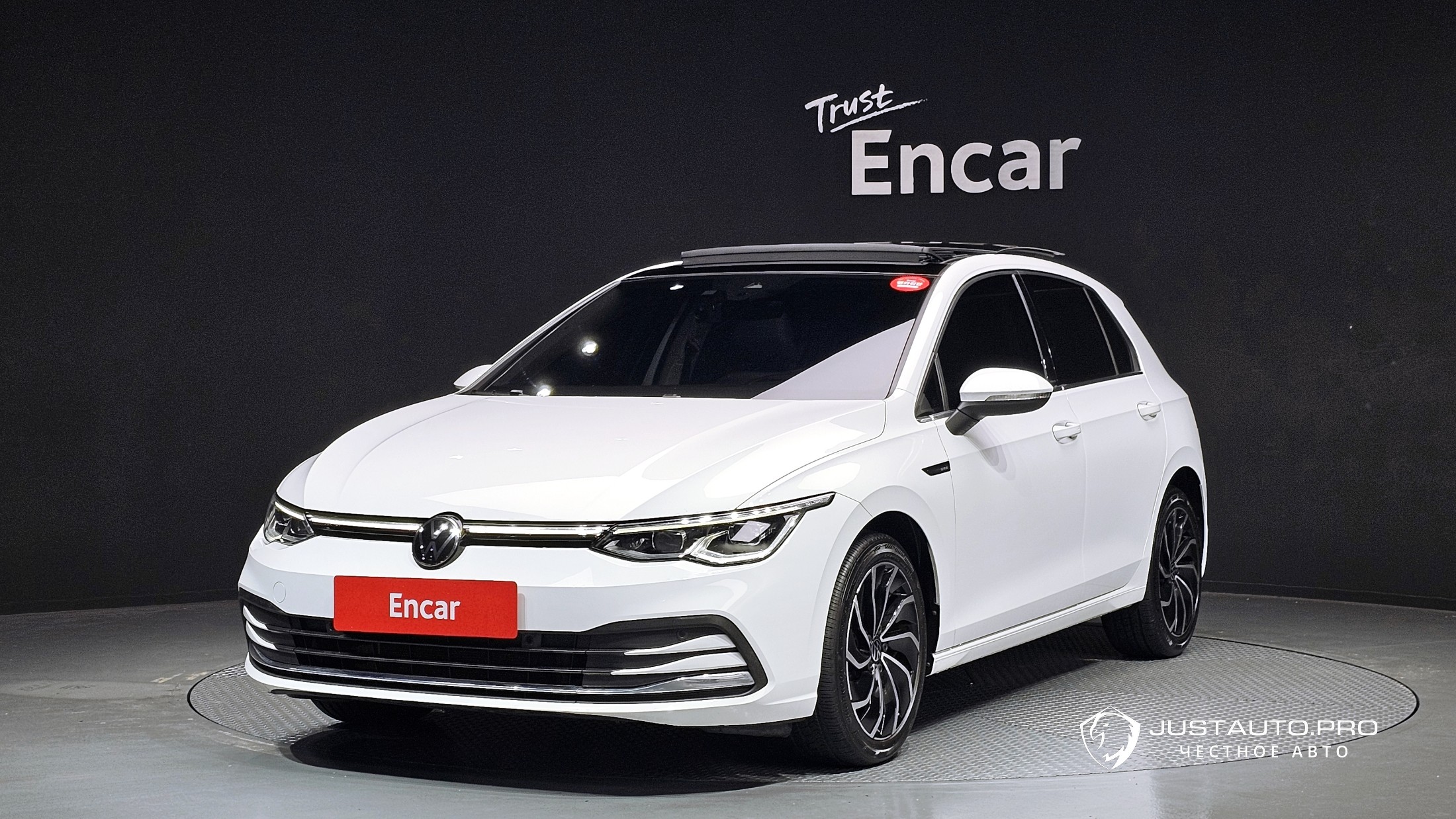 Автомобиль Volkswagen Golf