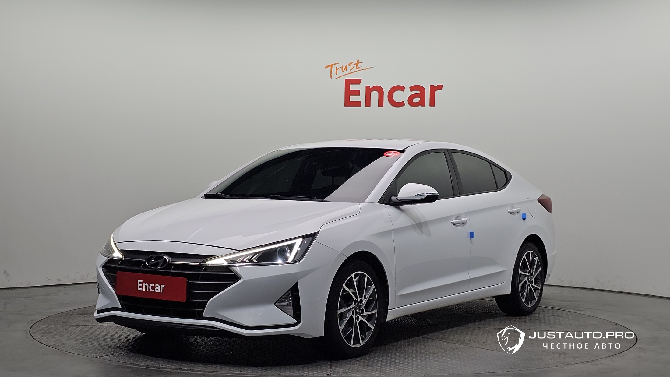 Автомобиль Hyundai AVANTE