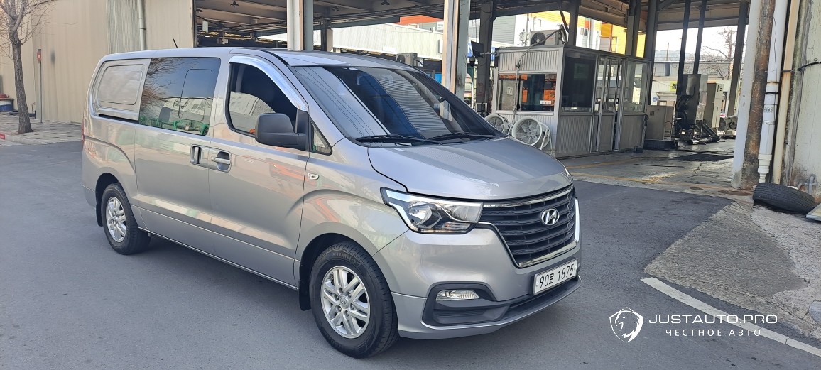 Автомобиль Hyundai Starex