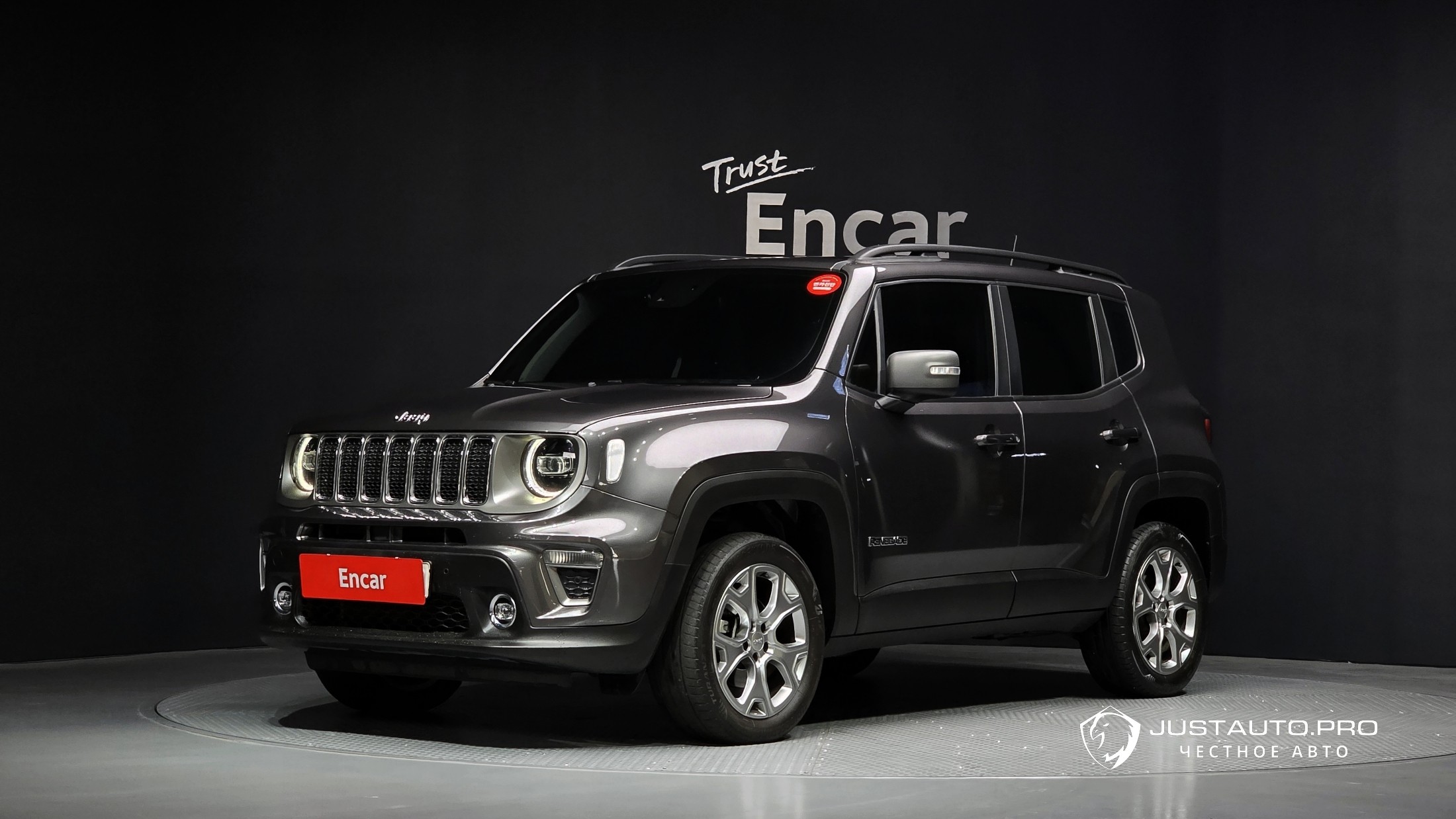 Автомобиль Jeep Renegade
